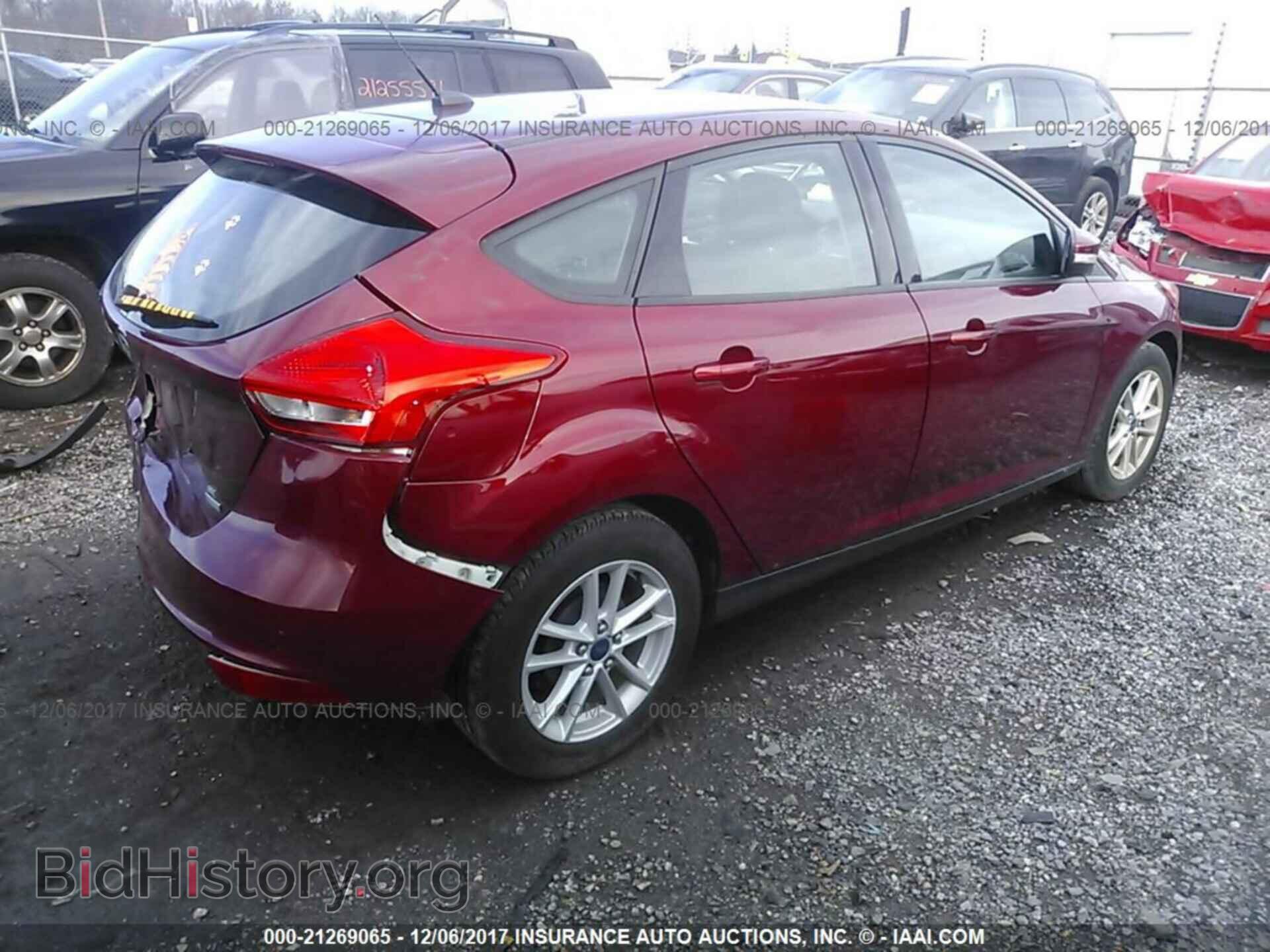 2015 Ford Focus - VIN: 1FADP3KE5FL297786 - Photo 4