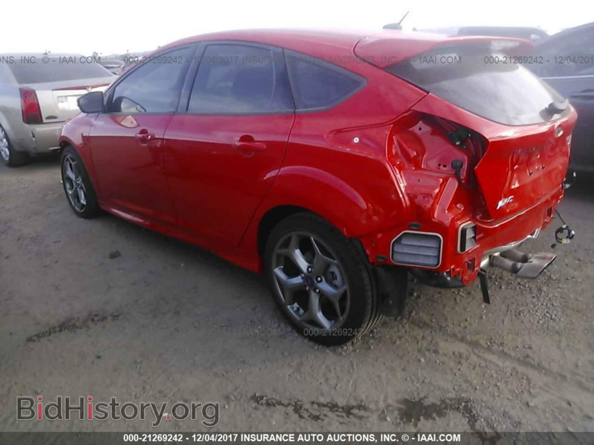 2017 Ford Focus - VIN: 1FADP3L95HL303980 - Photo 3