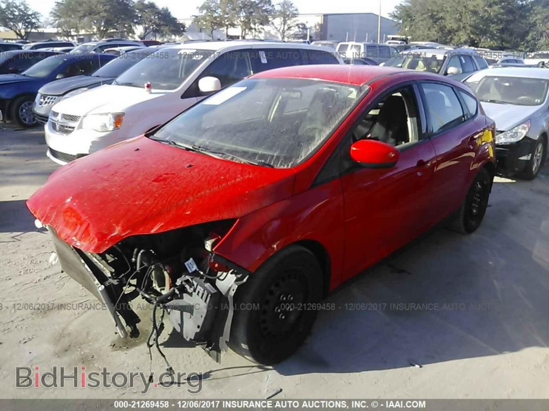 2012 Ford Focus - VIN: 1FAHP3K29CL293209 - Photo 2