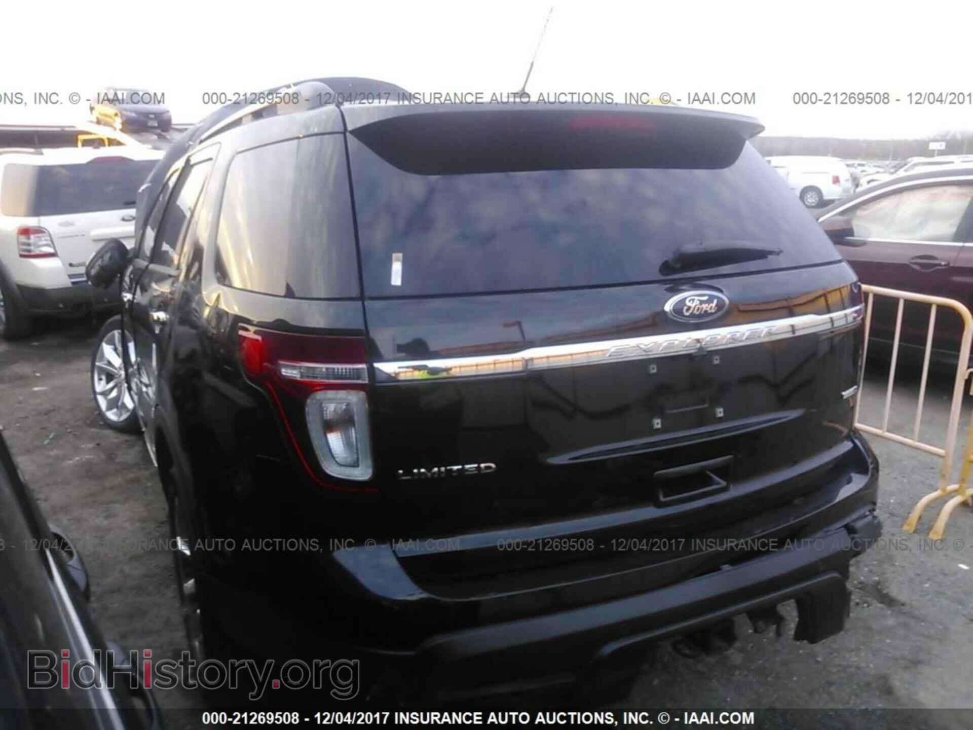 2014 Ford Explorer - VIN: 1FM5K8F82EGB24261 - Фото 3