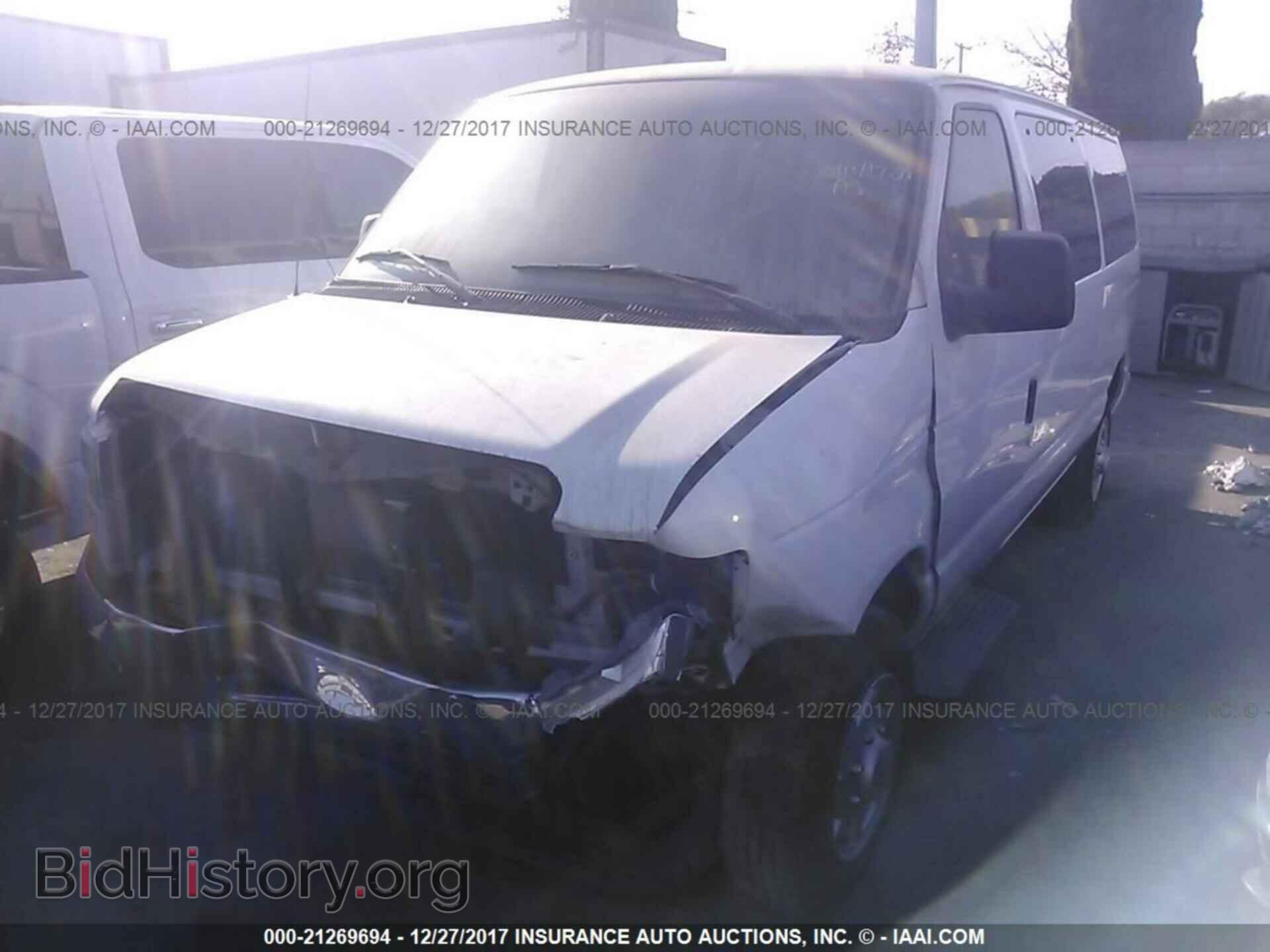 2013 Ford Econoline - VIN: 1FBNE3BL4DDA99182 - Фото 2