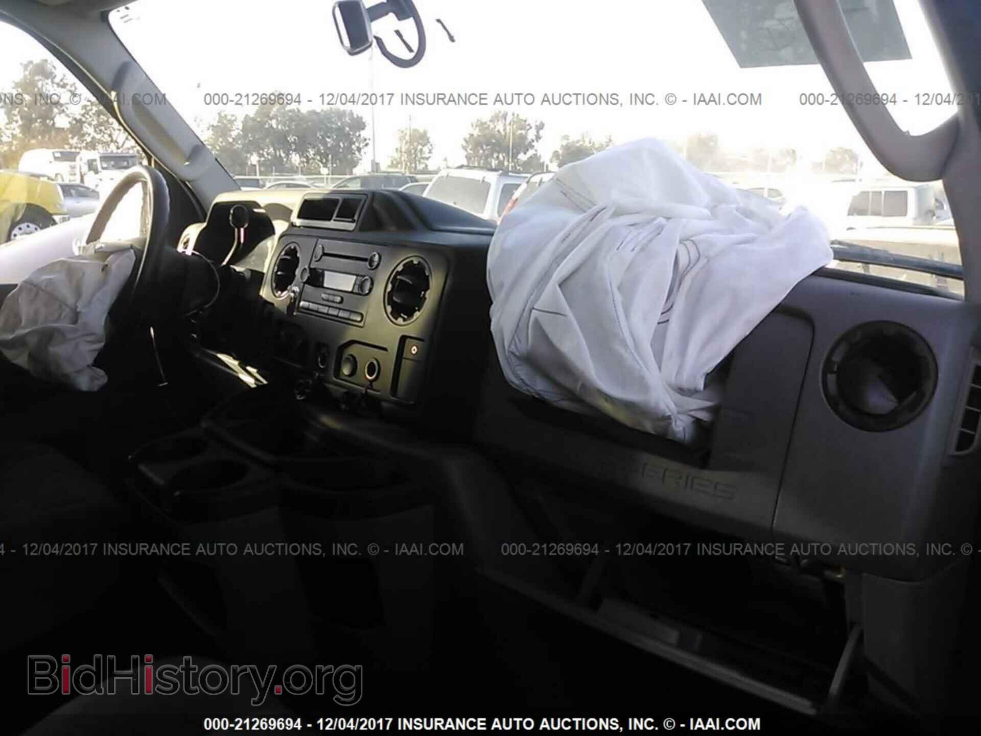 2013 Ford Econoline - VIN: 1FBNE3BL4DDA99182 - Фото 5