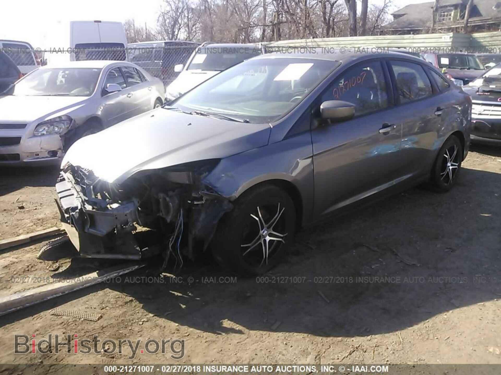 2012 Ford Focus - VIN: 1FAHP3F20CL300252 - Photo 2
