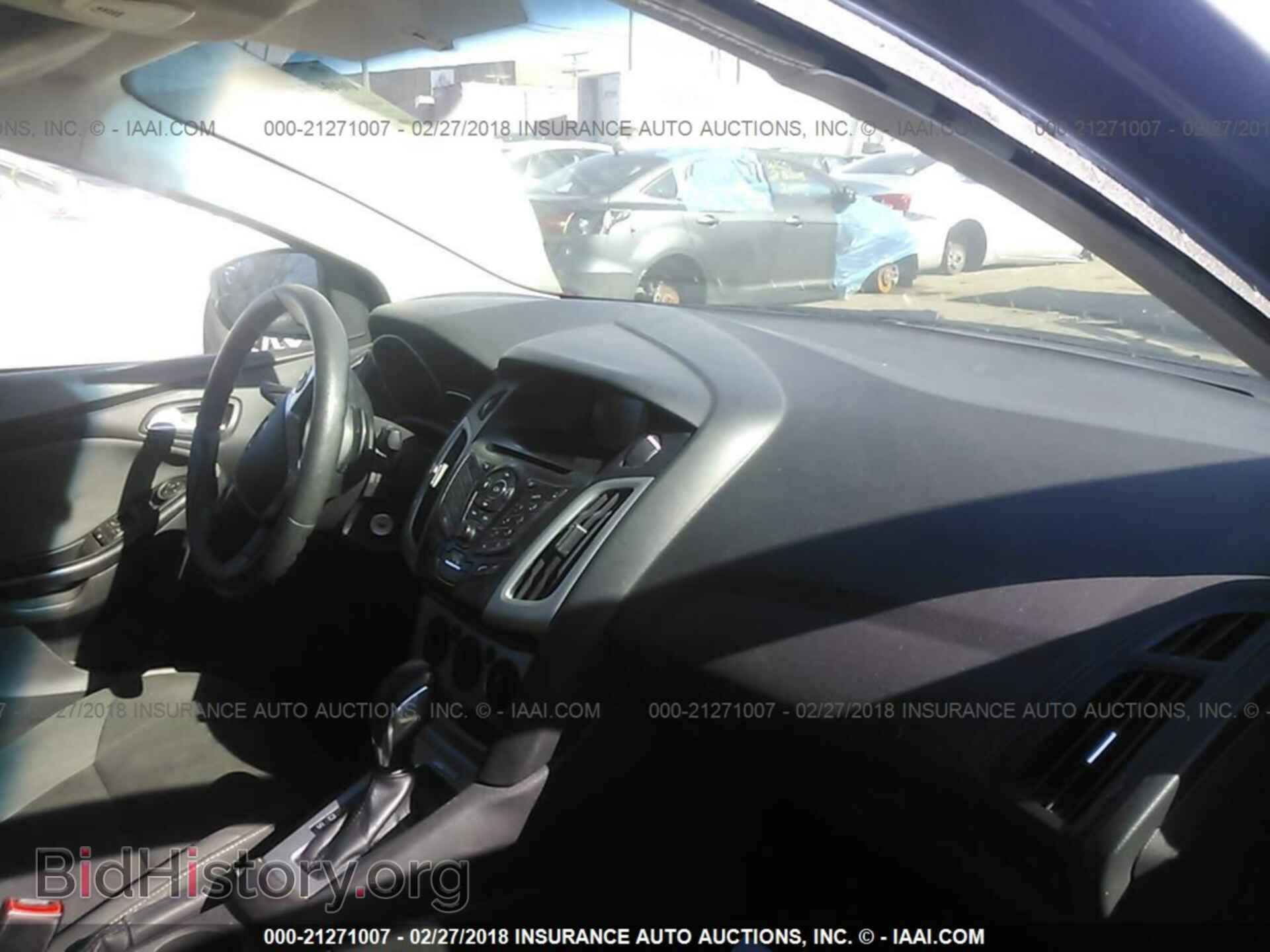 2012 Ford Focus - VIN: 1FAHP3F20CL300252 - Photo 5