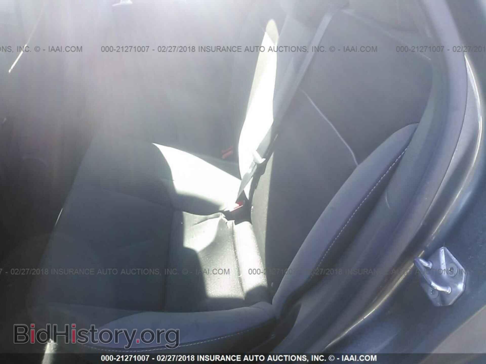 2012 Ford Focus - VIN: 1FAHP3F20CL300252 - Photo 8