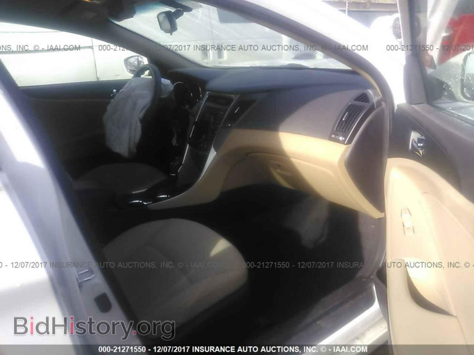 2012 Hyundai Sonata - VIN: 5NPEB4AC3CH379650 - Фото 5