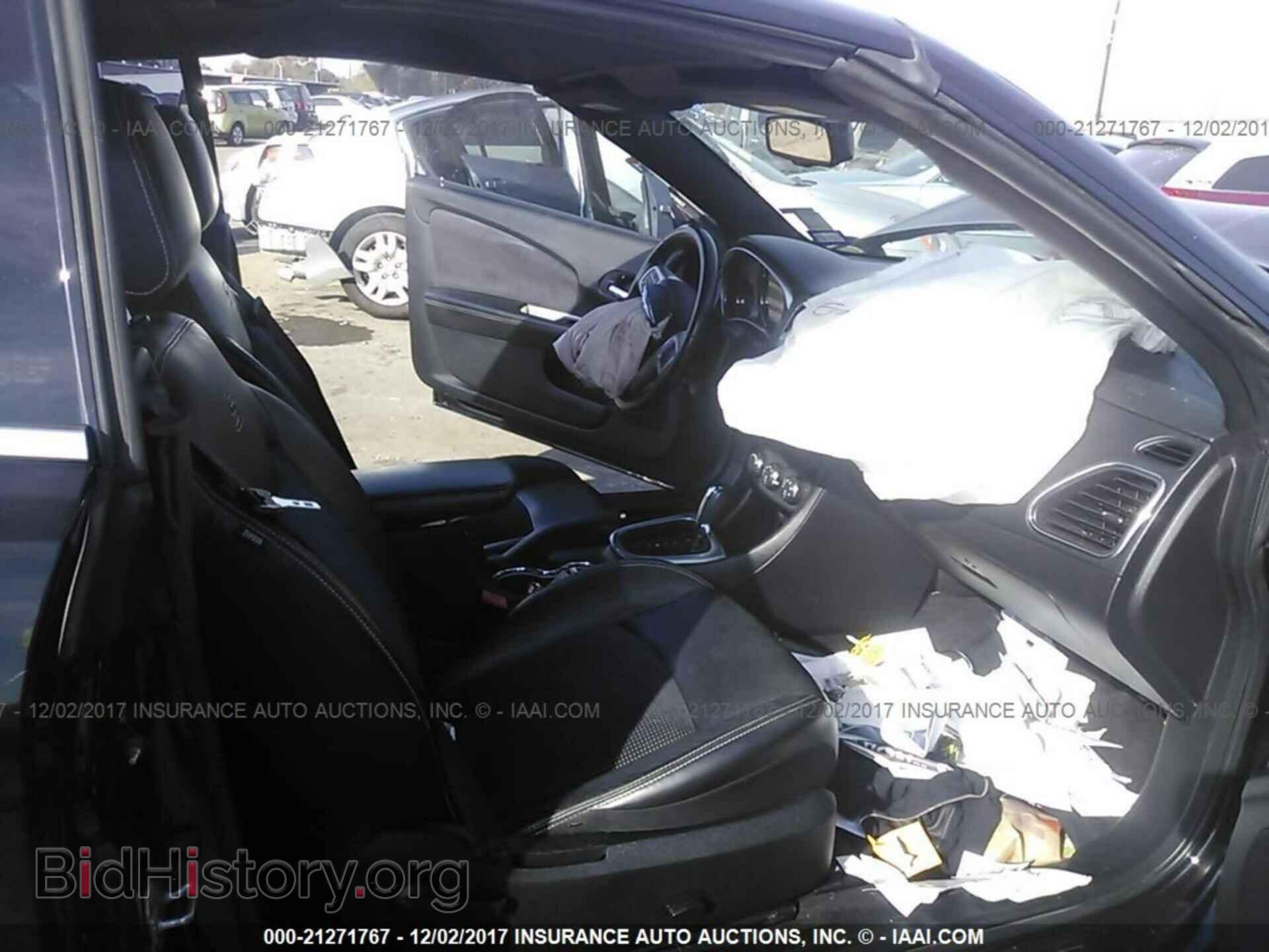 2011 Chrysler 200 - VIN: 1C3BC8EG7BN624697 - Photo 5