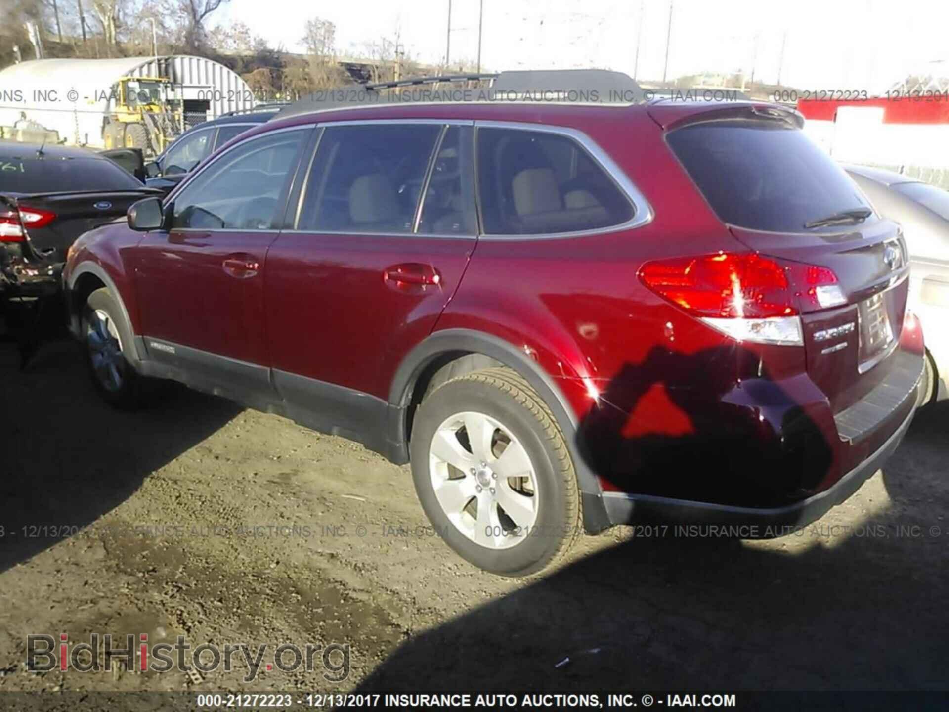 2011 Subaru Outback - VIN: 4S4BRBCC4B3399721 - Фото 3