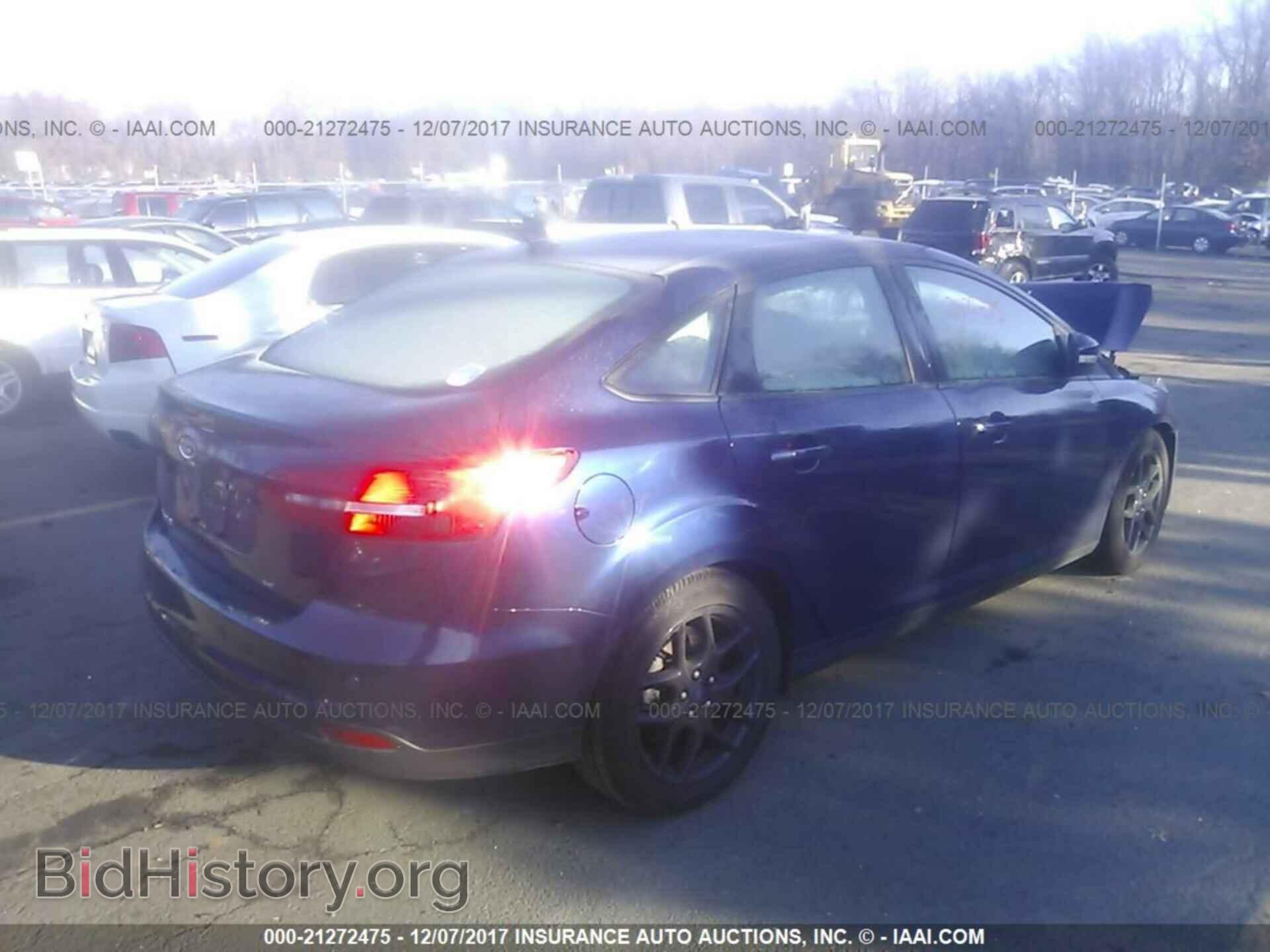 2016 Ford Focus - VIN: 1FADP3F28GL307633 - Photo 4