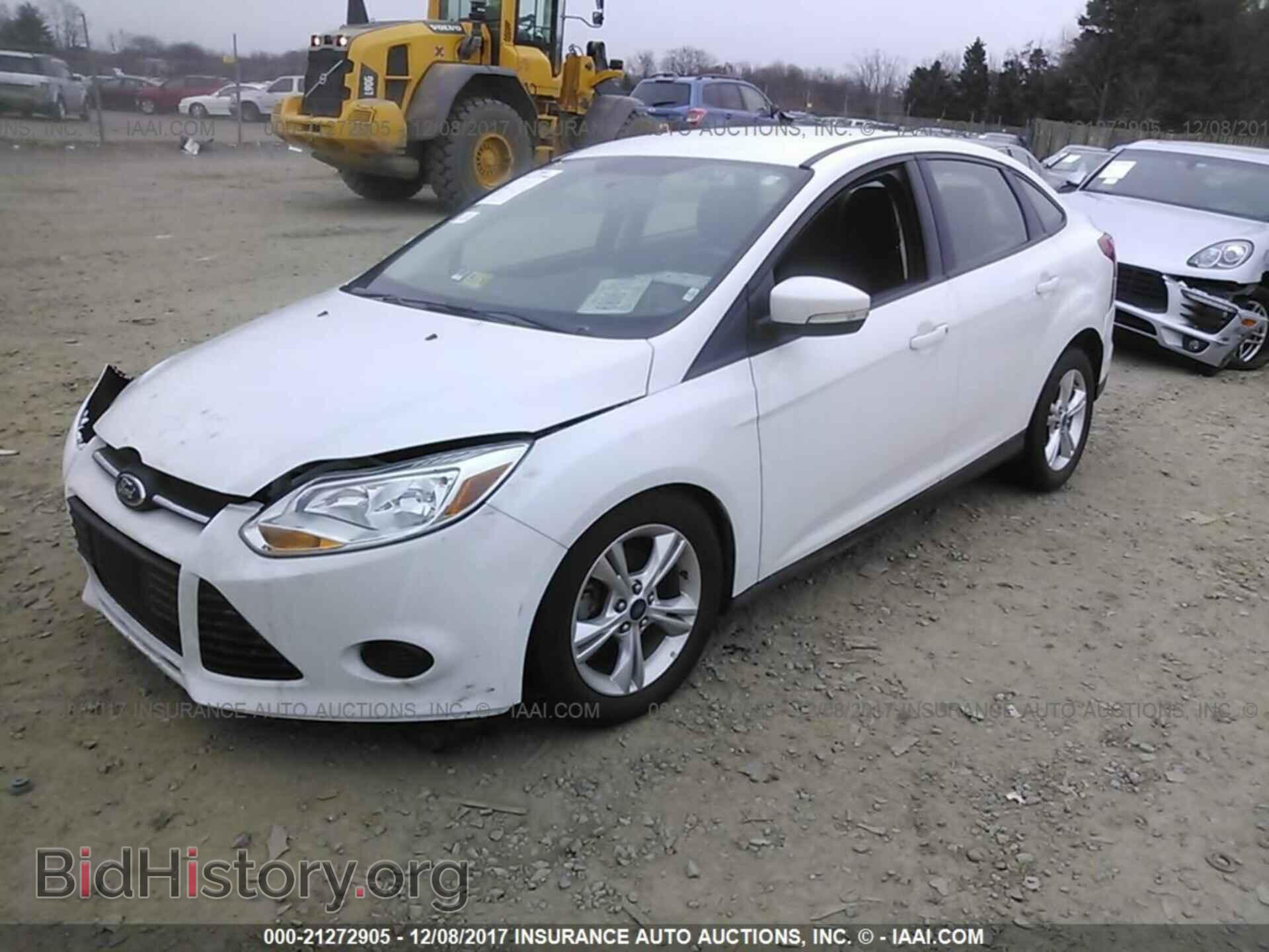 2014 Ford Focus - VIN: 1FADP3F21EL258580 - Фото 2