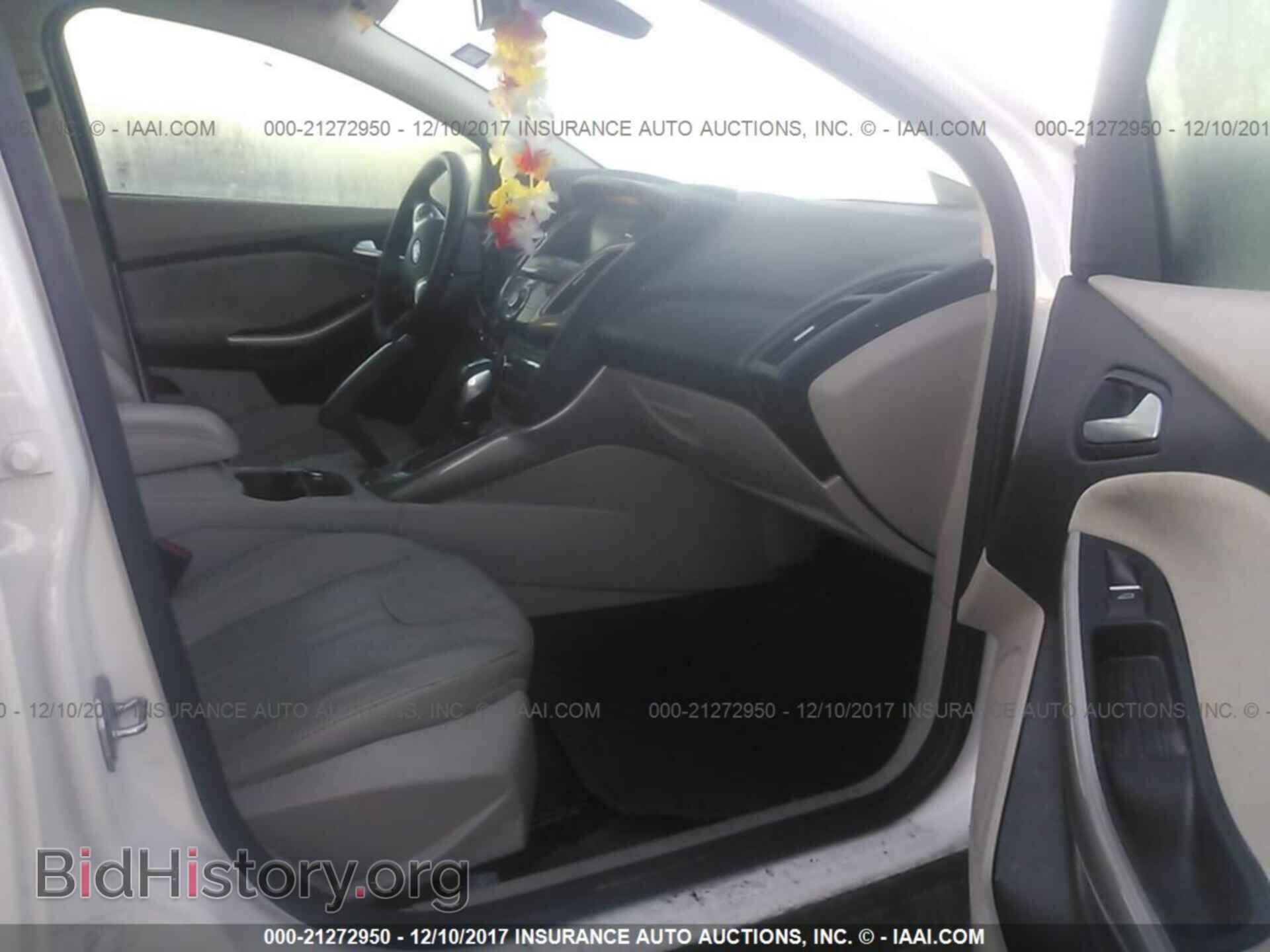 2012 Ford Focus - VIN: 1FAHP3H28CL479038 - Photo 5