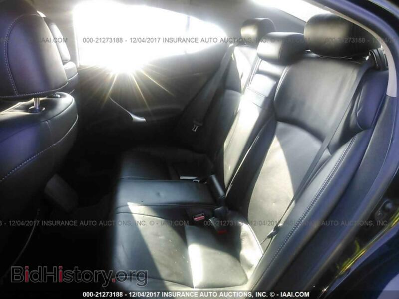 2012 Lexus IS (VIN JTHCF5C24C5060682) — фото 8 из 10
