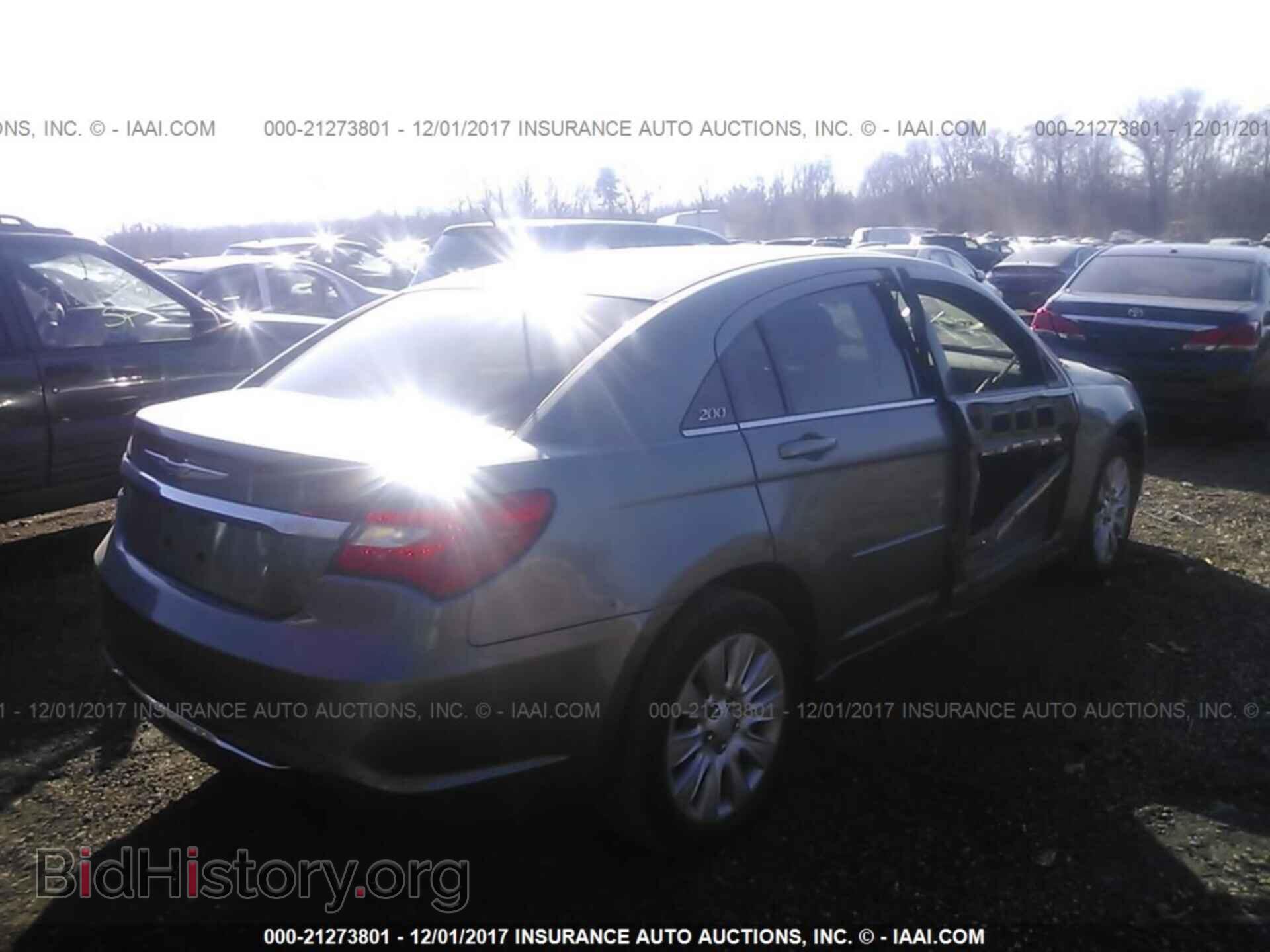 2012 Chrysler 200 - VIN: 1C3CCBAB9CN317724 - Фото 4