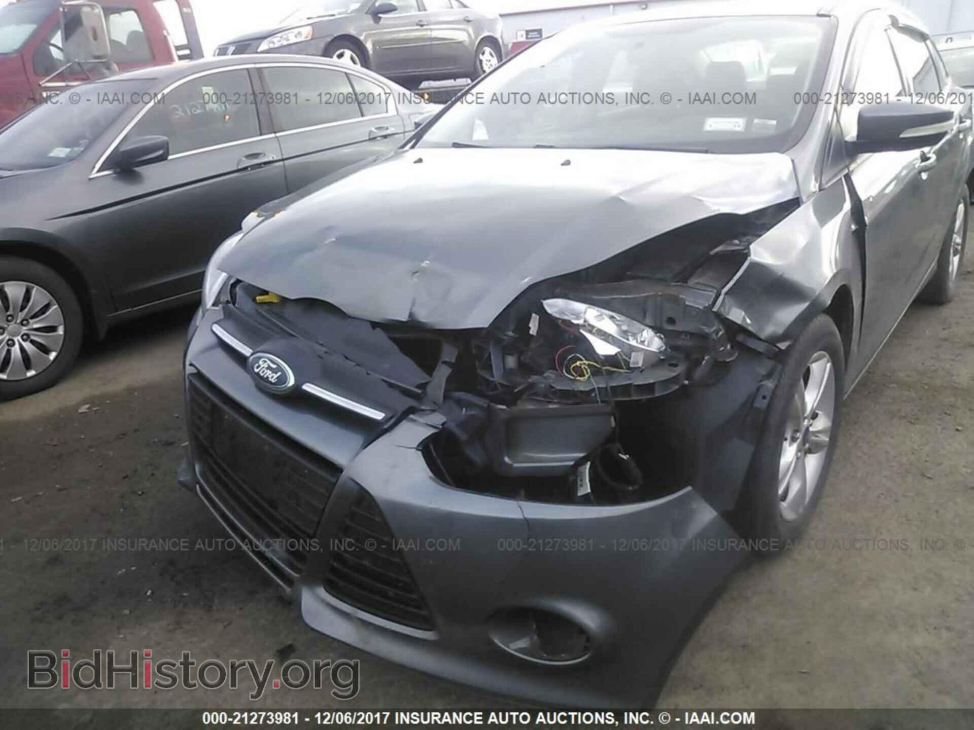 2012 Ford Focus - VIN: 1FAHP3F28CL446592 - Photo 6