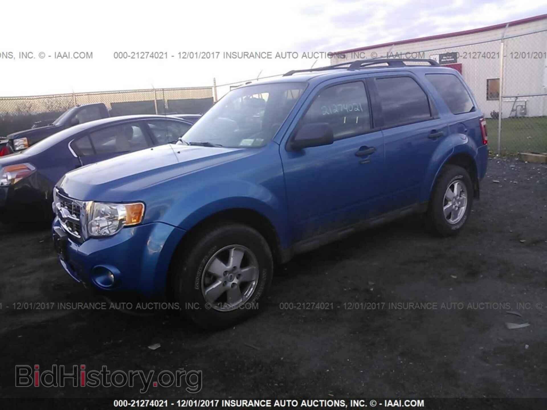 2012 Ford Escape - VIN: 1FMCU9D75CKA70885 - Photo 2