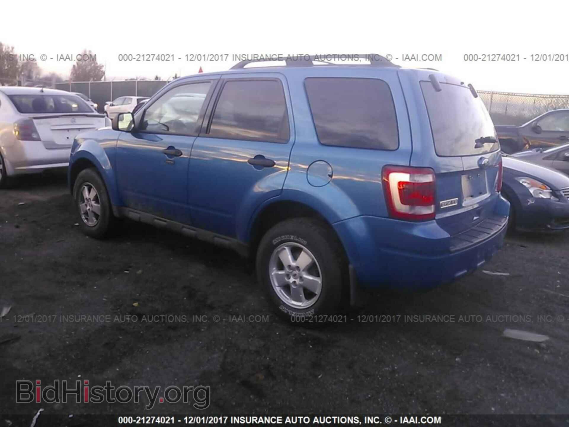 2012 Ford Escape - VIN: 1FMCU9D75CKA70885 - Photo 3