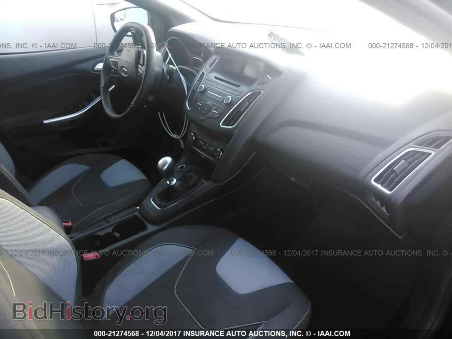 2017 Ford Focus - VIN: 1FADP3L94HL236546 - Photo 5