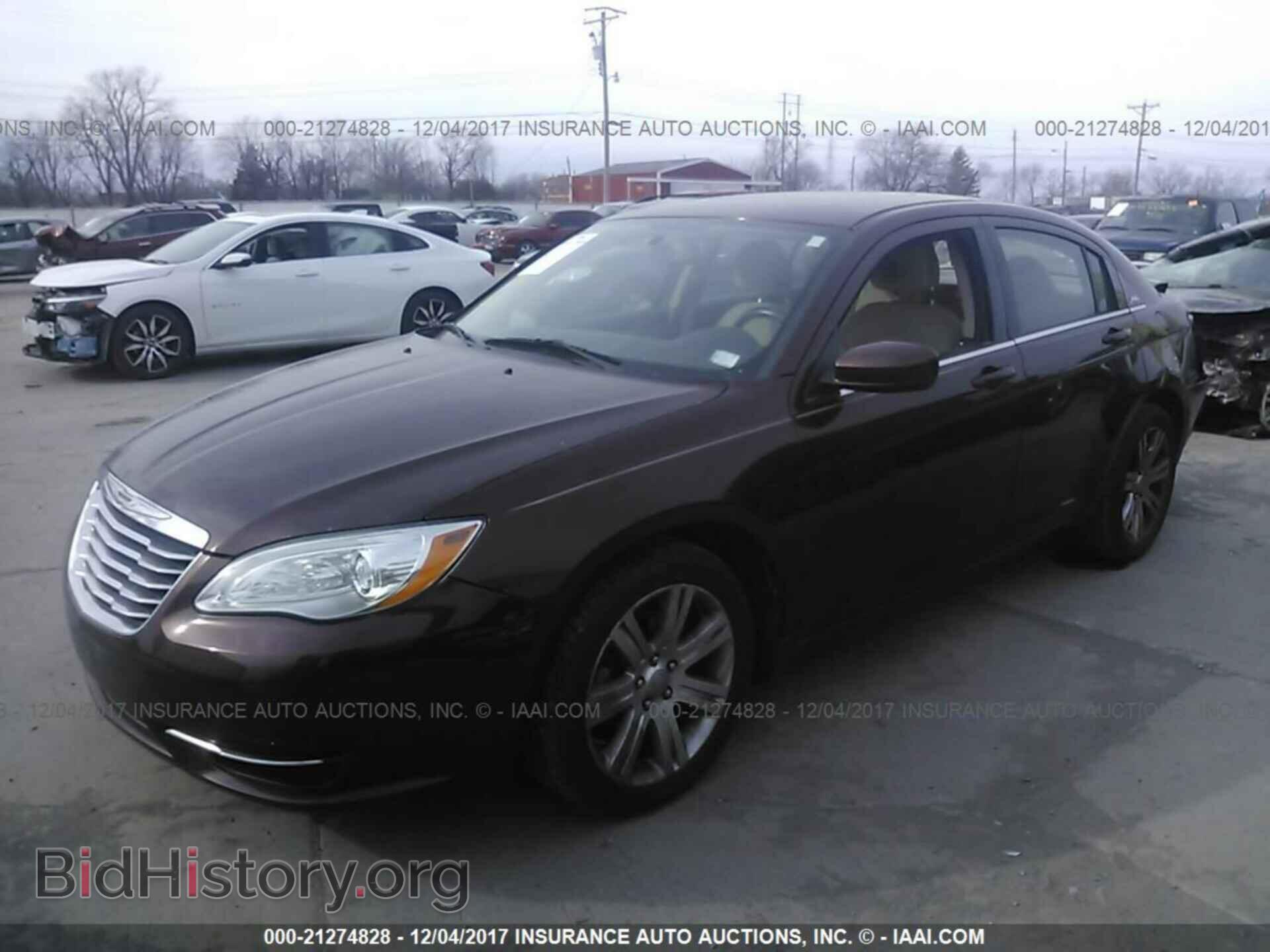 2012 Chrysler 200 - VIN: 1C3CCBBB1CN177120 - Photo 2