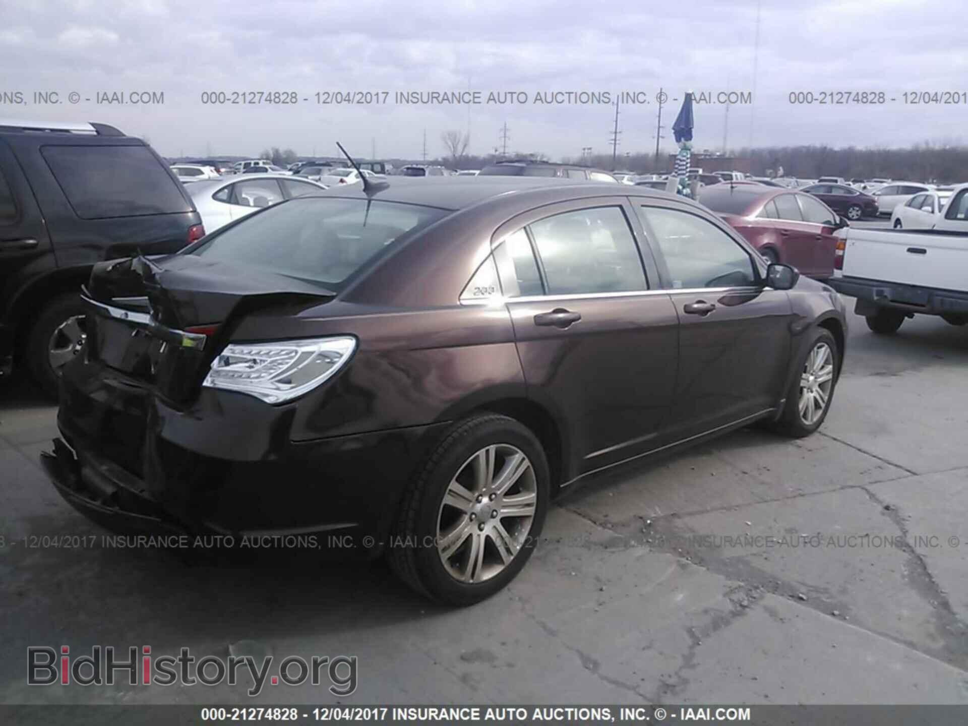 2012 Chrysler 200 - VIN: 1C3CCBBB1CN177120 - Photo 4