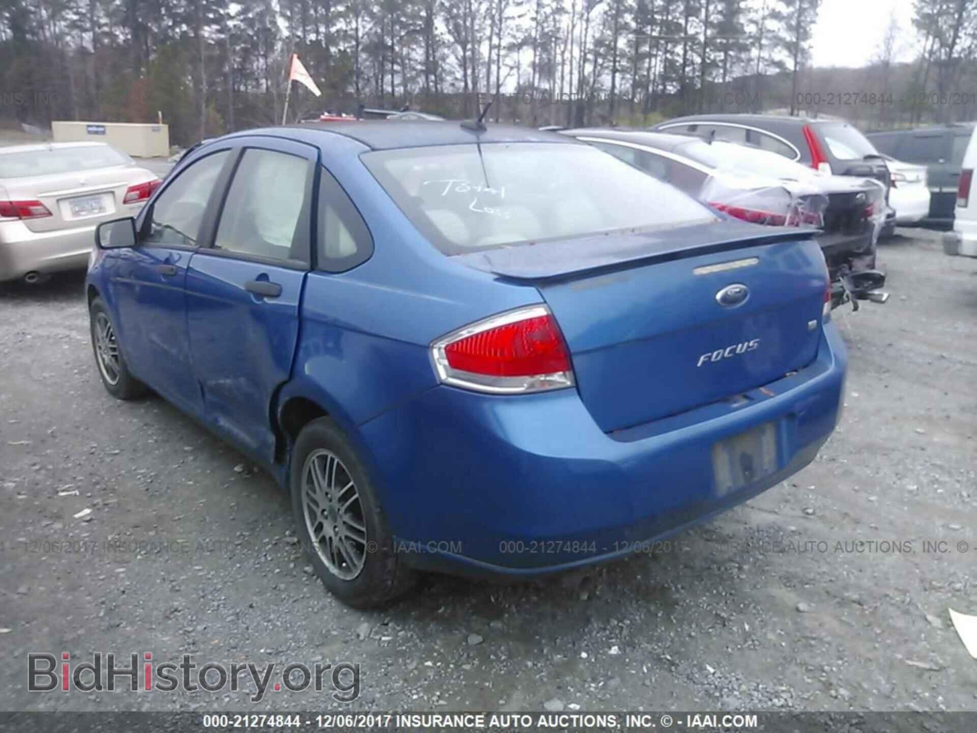 2011 Ford Focus - VIN: 1FAHP3FN0BW186969 - Фото 3