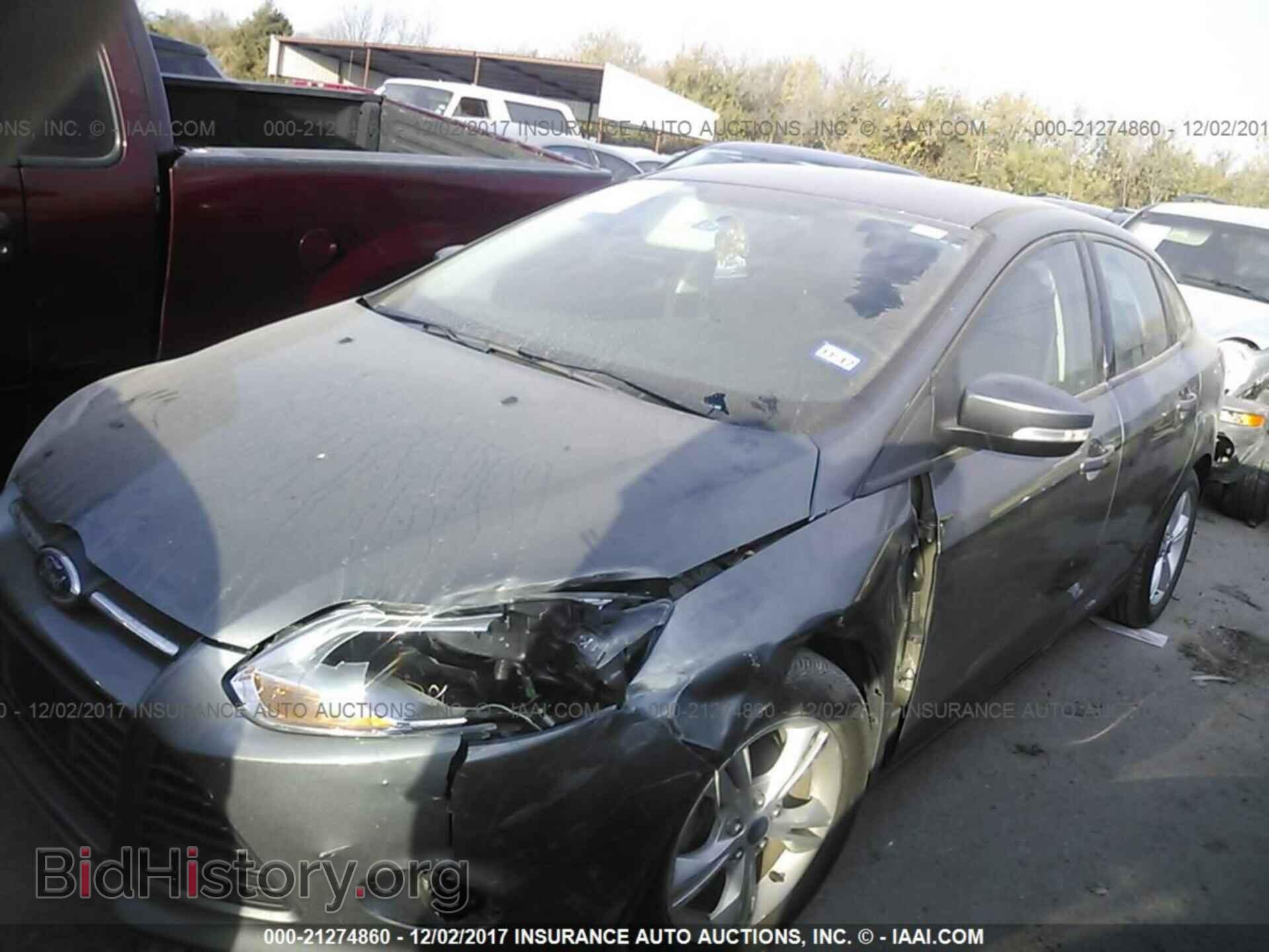 2014 Ford Focus - VIN: 1FADP3F21EL207838 - Photo 2