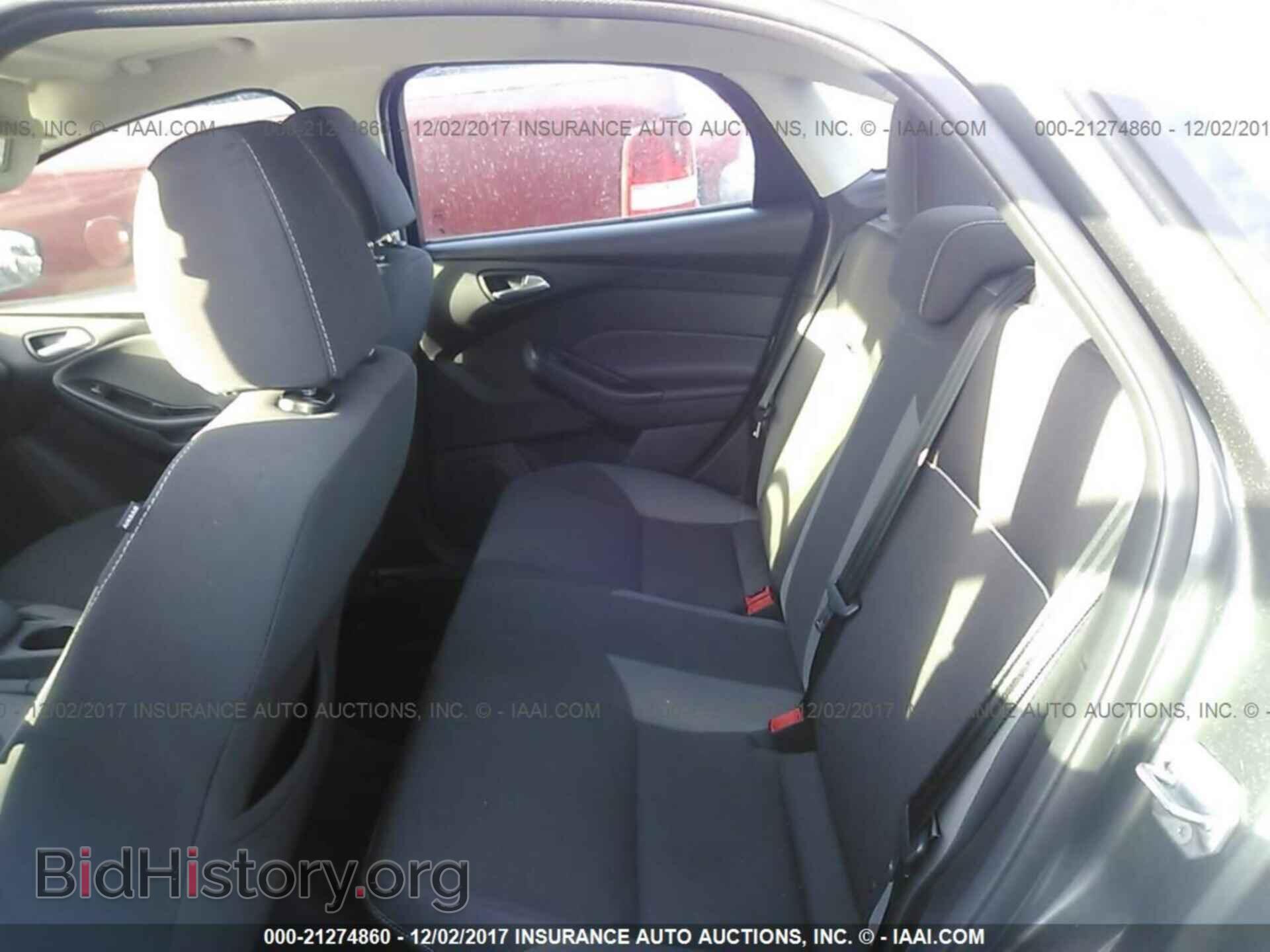 2014 Ford Focus - VIN: 1FADP3F21EL207838 - Photo 8