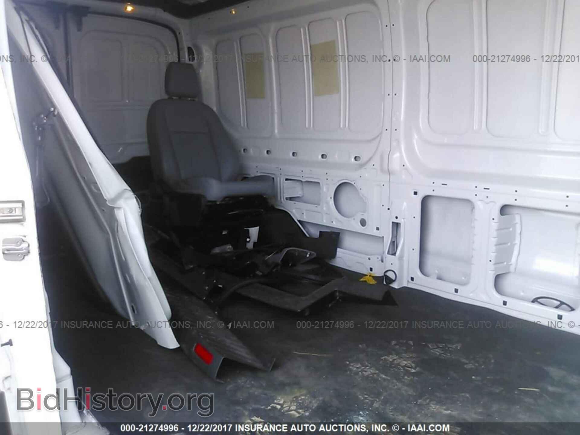 2015 Ford Transit - VIN: 1FTNR2CM6FKB30528 - Фото 8
