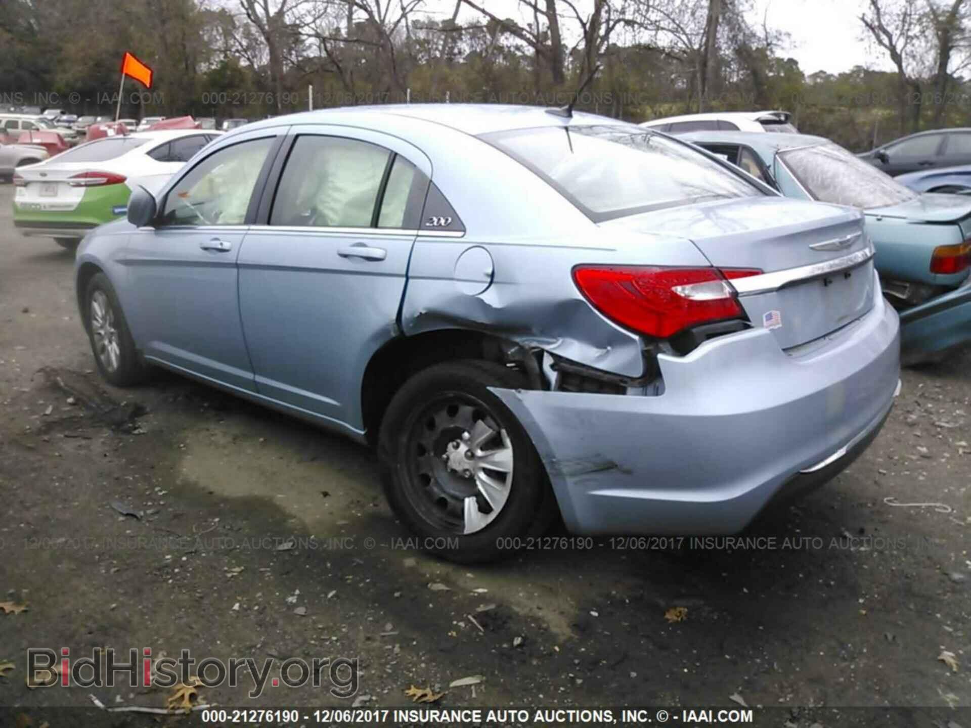 2012 Chrysler 200 - VIN: 1C3CCBAB0CN143591 - Photo 3
