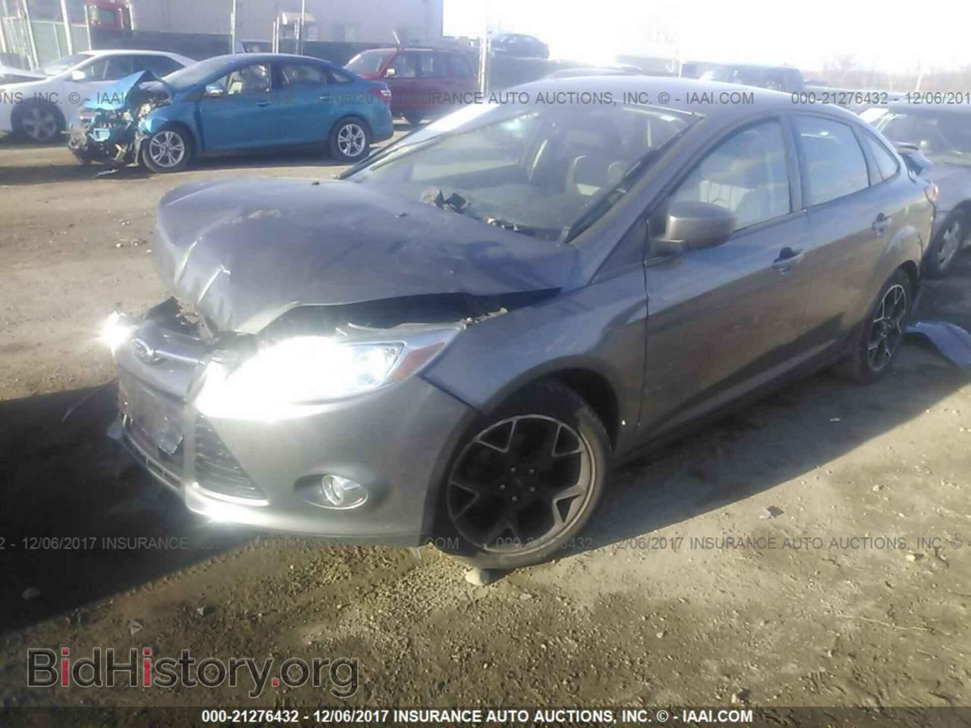 2012 Ford Focus - VIN: 1FAHP3F22CL474825 - Photo 2