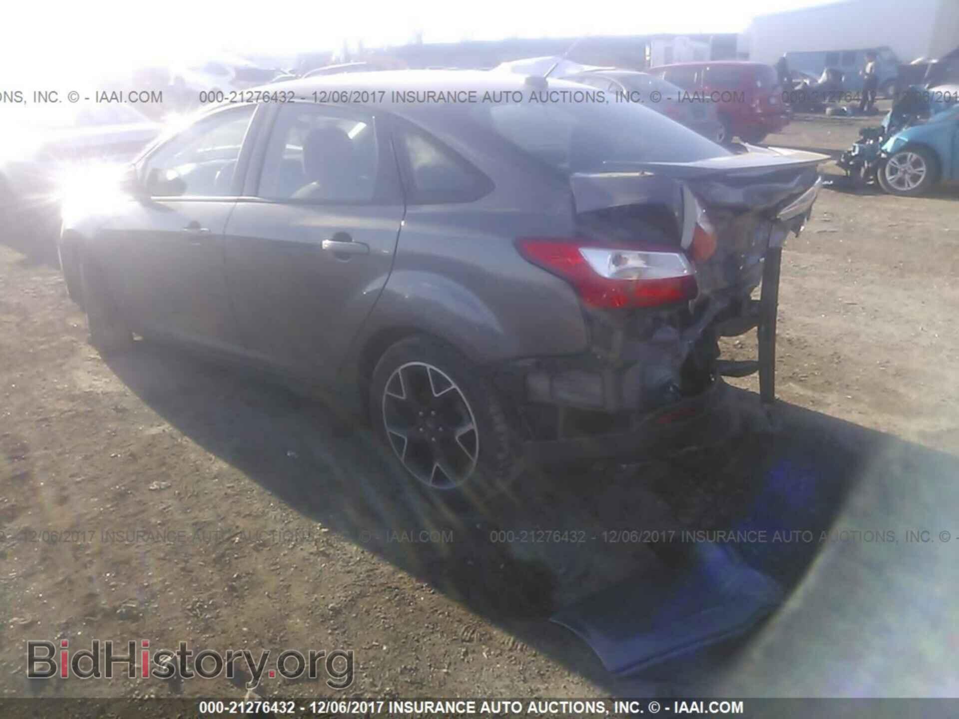 2012 Ford Focus - VIN: 1FAHP3F22CL474825 - Photo 3
