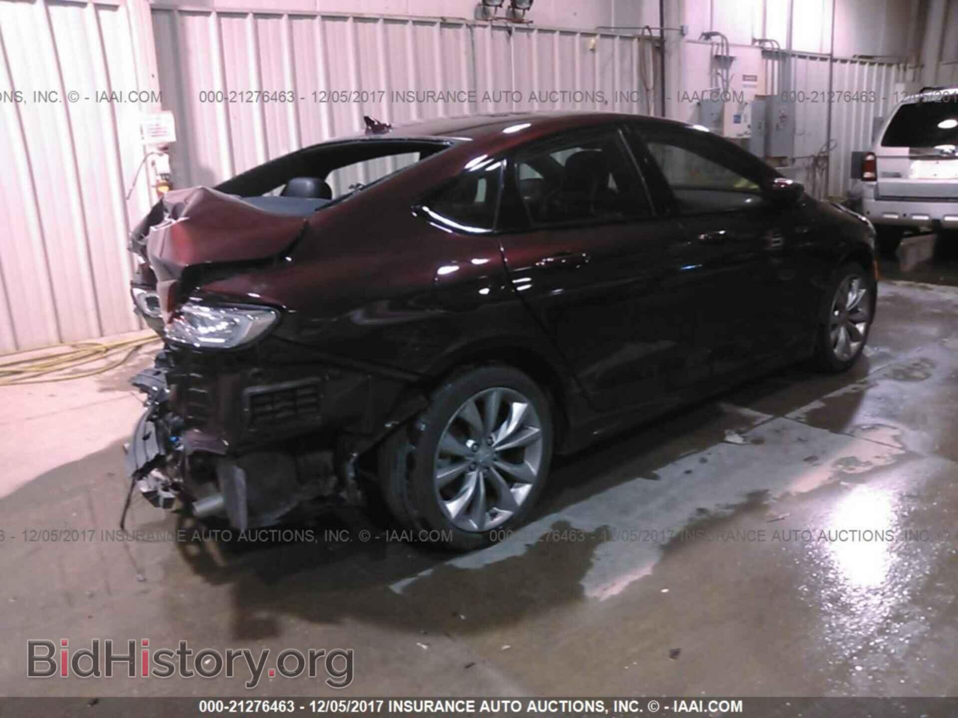 2015 Chrysler 200 - VIN: 1C3CCCDG8FN674149 - Photo 4