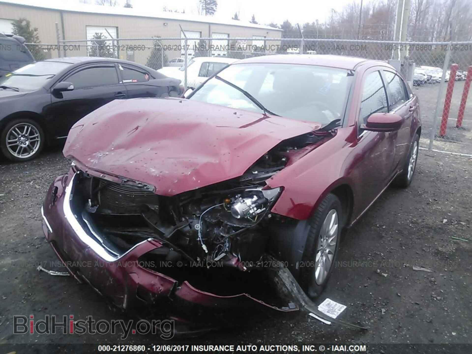 2014 Chrysler 200 - VIN: 1C3CCBAB3EN208257 - Фото 2