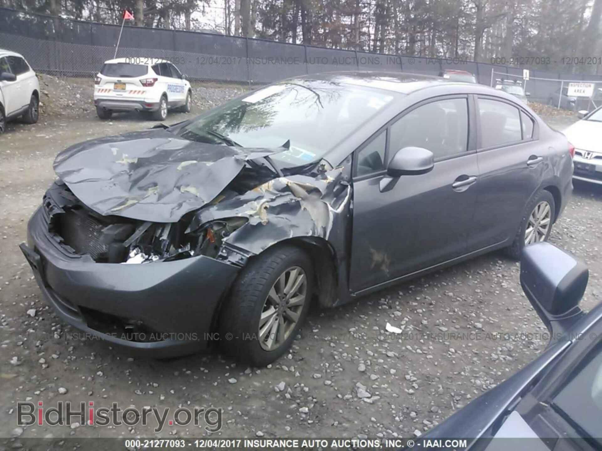 2012 Honda Civic - VIN: 2HGFB2F90CH553044 - Фото 2