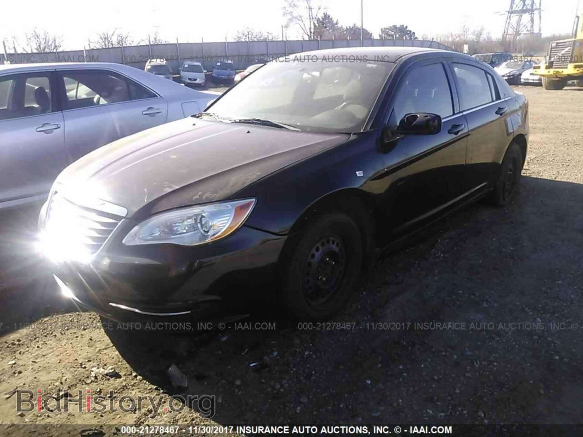 2012 Chrysler 200 - VIN: 1C3CCBBBXCN114033 - Фото 2