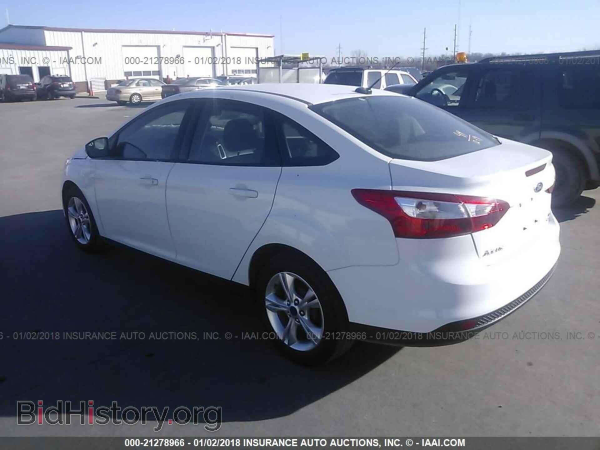 2013 Ford Focus - VIN: 1FADP3F23DL376239 - Photo 3