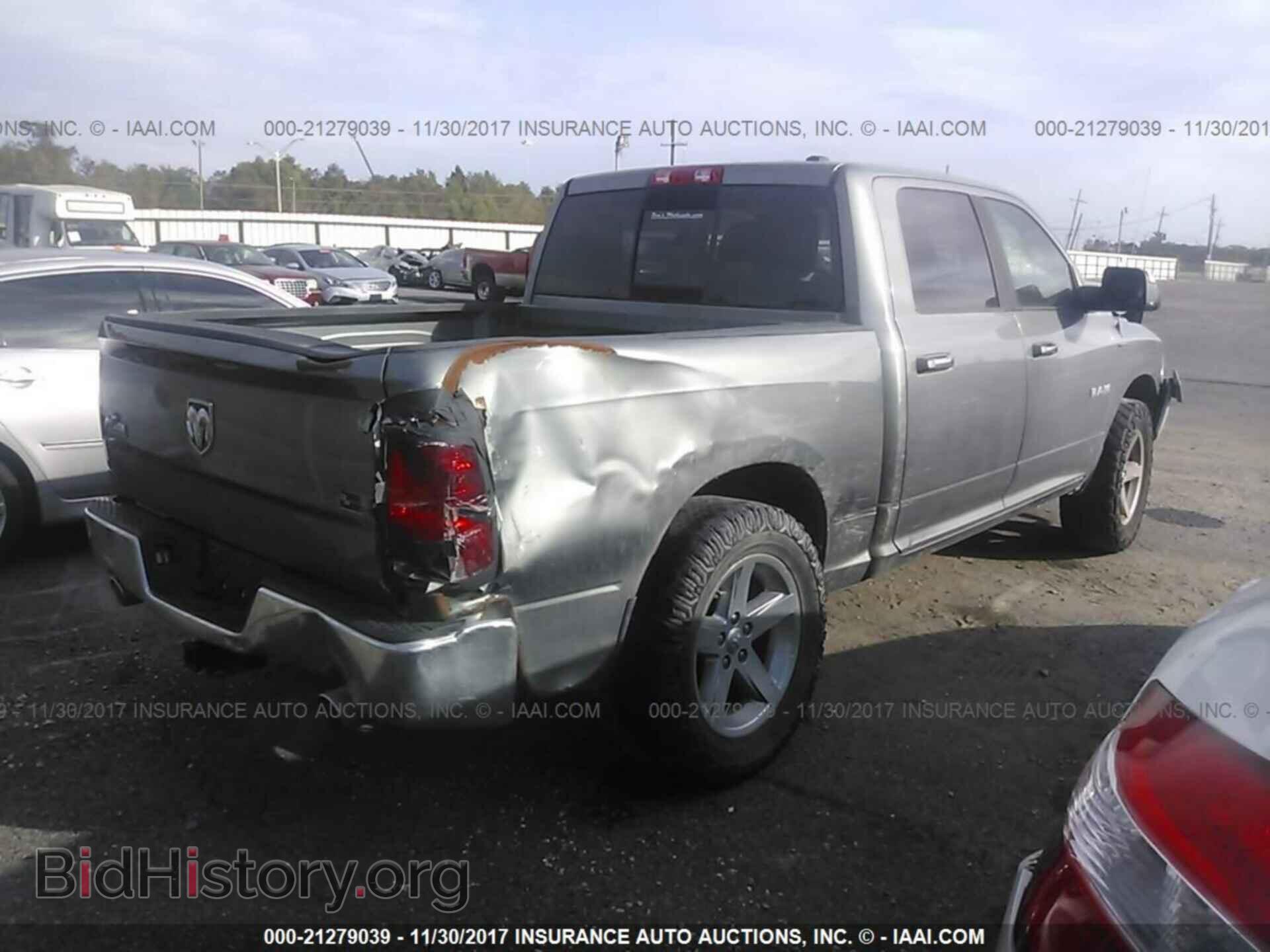2011 Dodge Ram 1500 - VIN: 1D7RB1CT0BS677429 - Фото 4