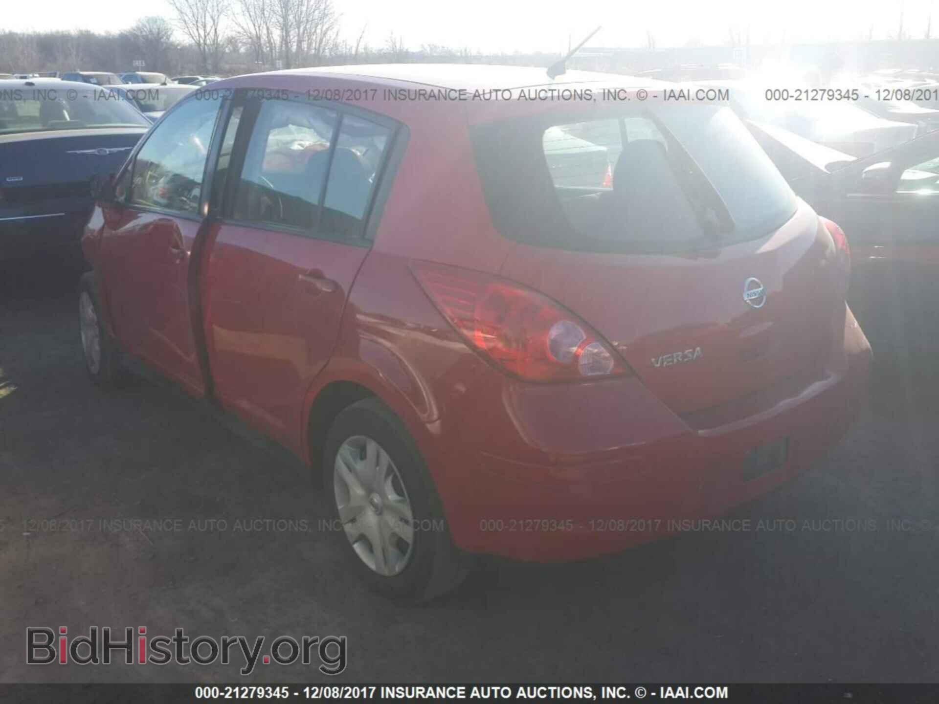 2011 Nissan Versa - VIN: 3N1BC1CP6BL420952 - Фото 3