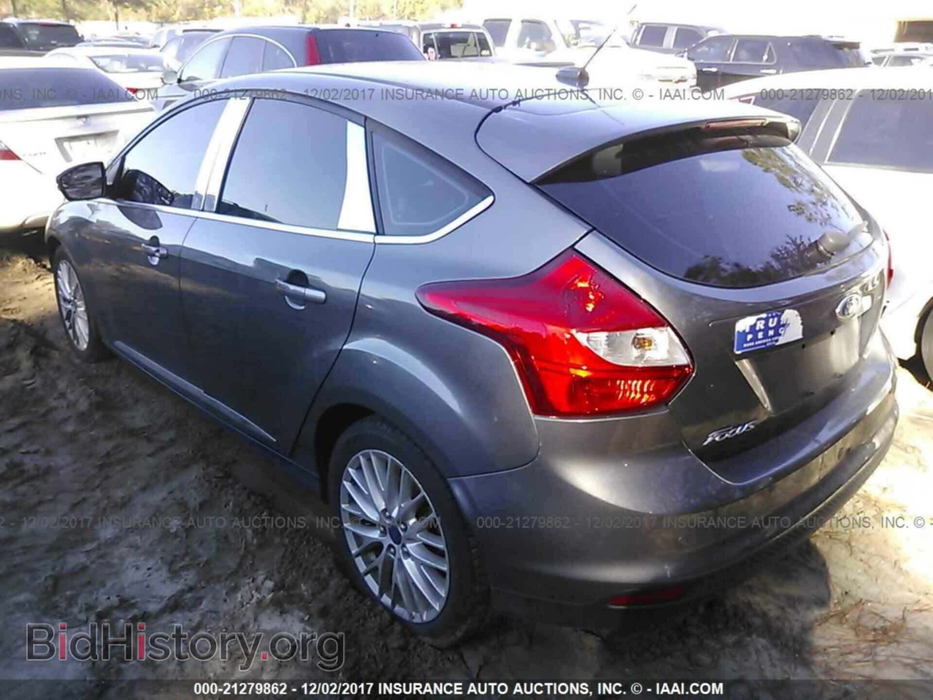 2012 Ford Focus - VIN: 1FAHP3M26CL474989 - Photo 3