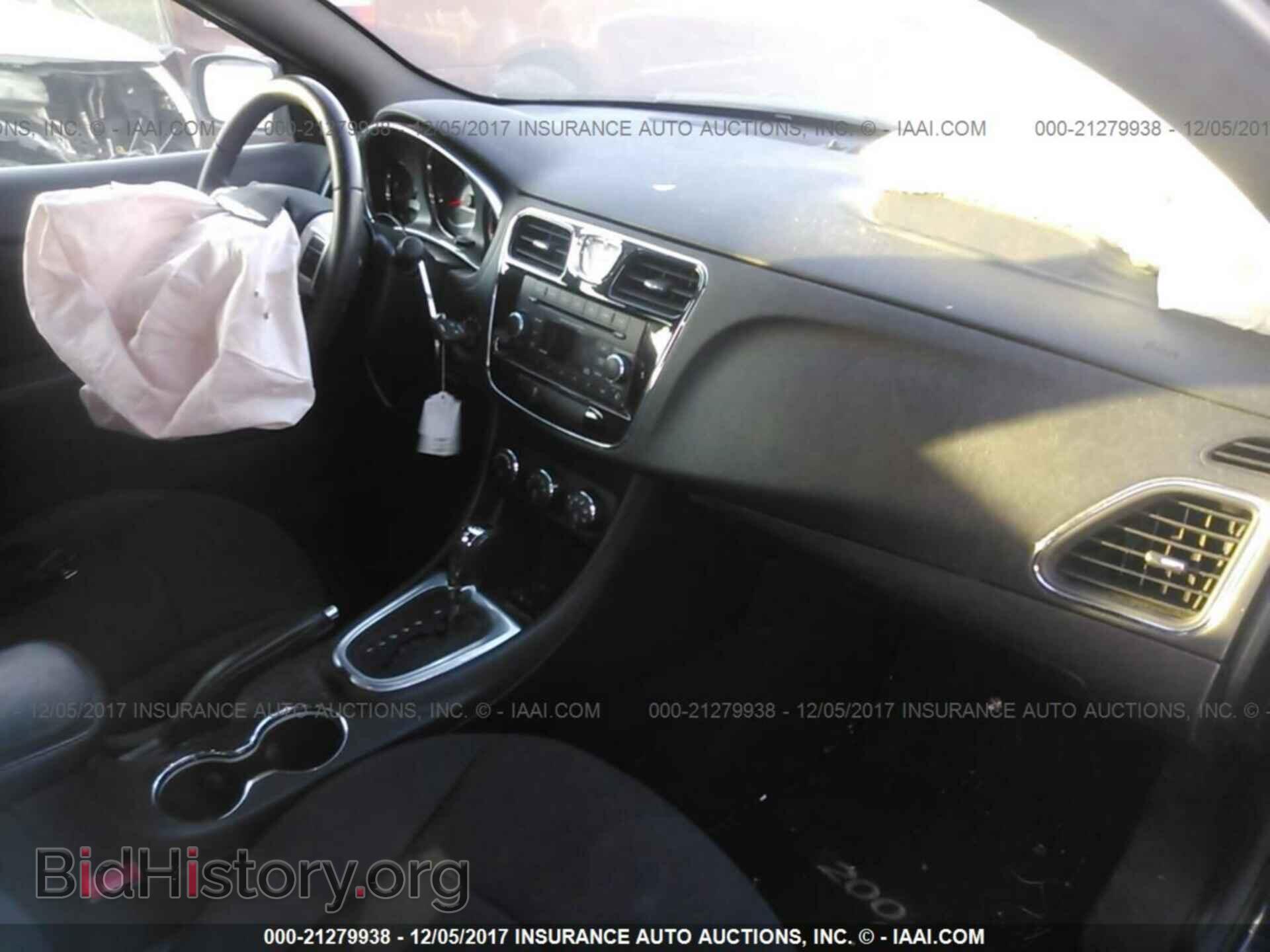 2014 Chrysler 200 - VIN: 1C3CCBBB4EN192620 - Photo 5