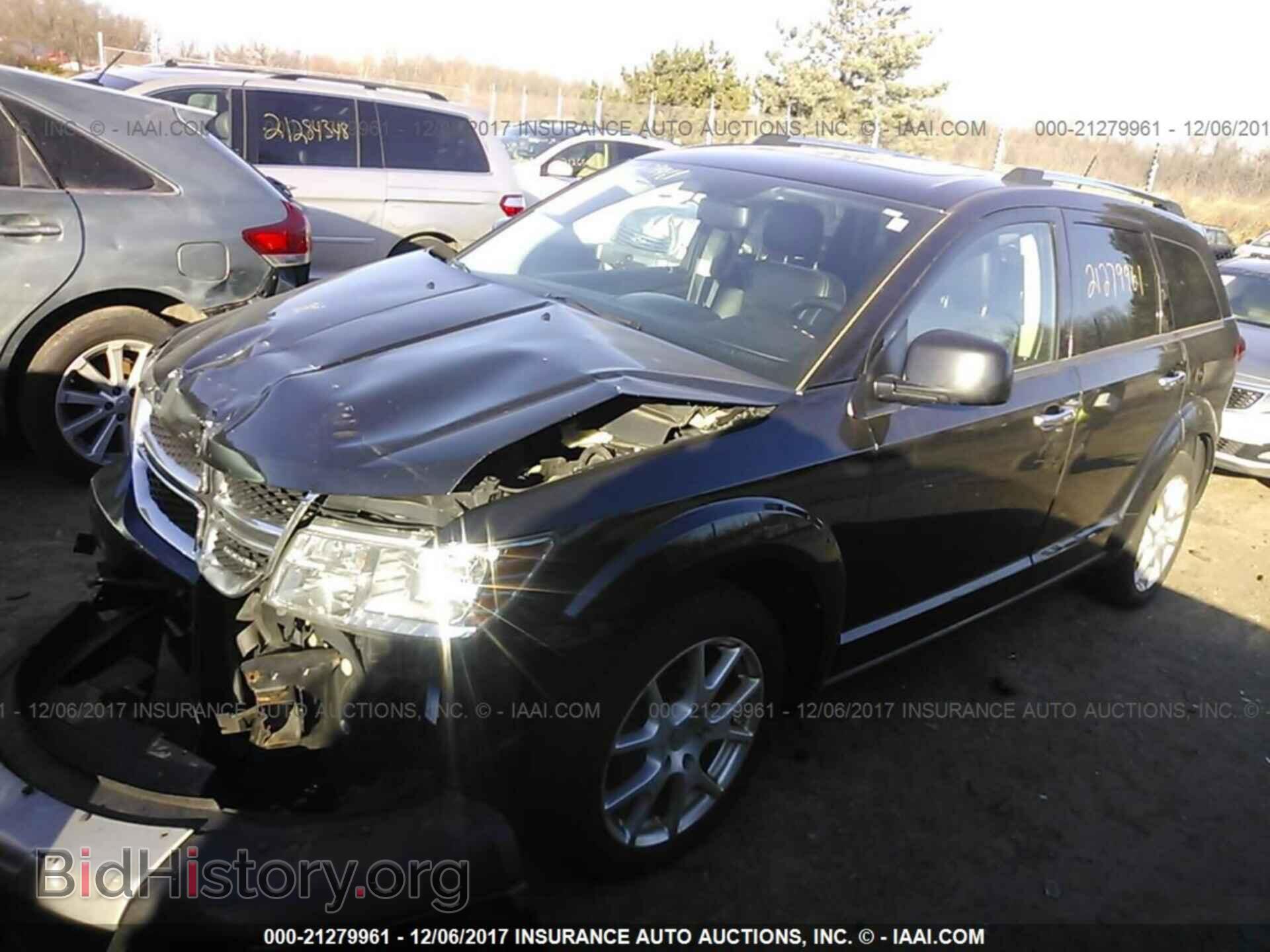 2012 Dodge Journey - VIN: 3C4PDDDG0CT200286 - Photo 2
