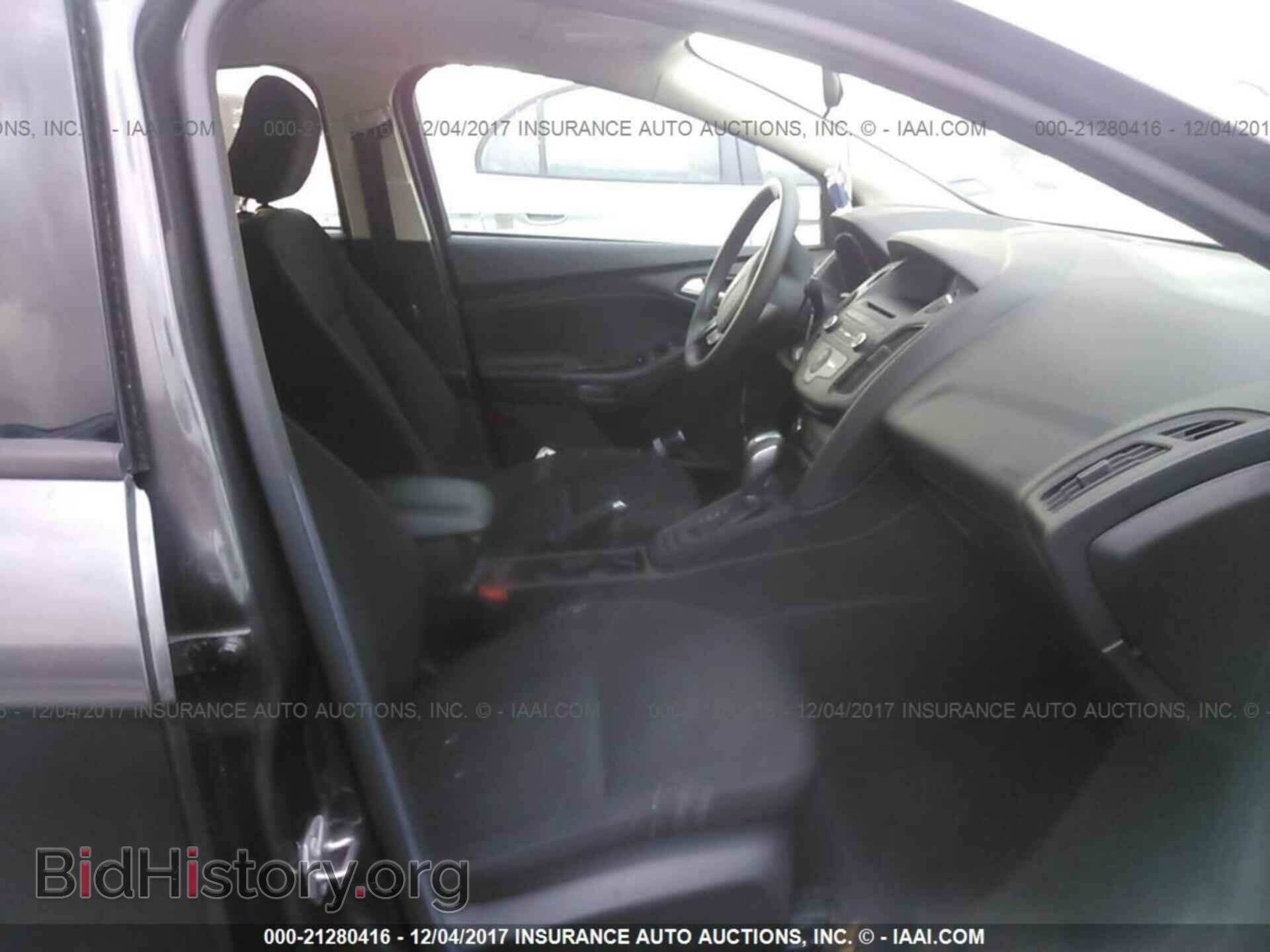 2016 Ford Focus - VIN: 1FADP3F22GL318918 - Фото 5