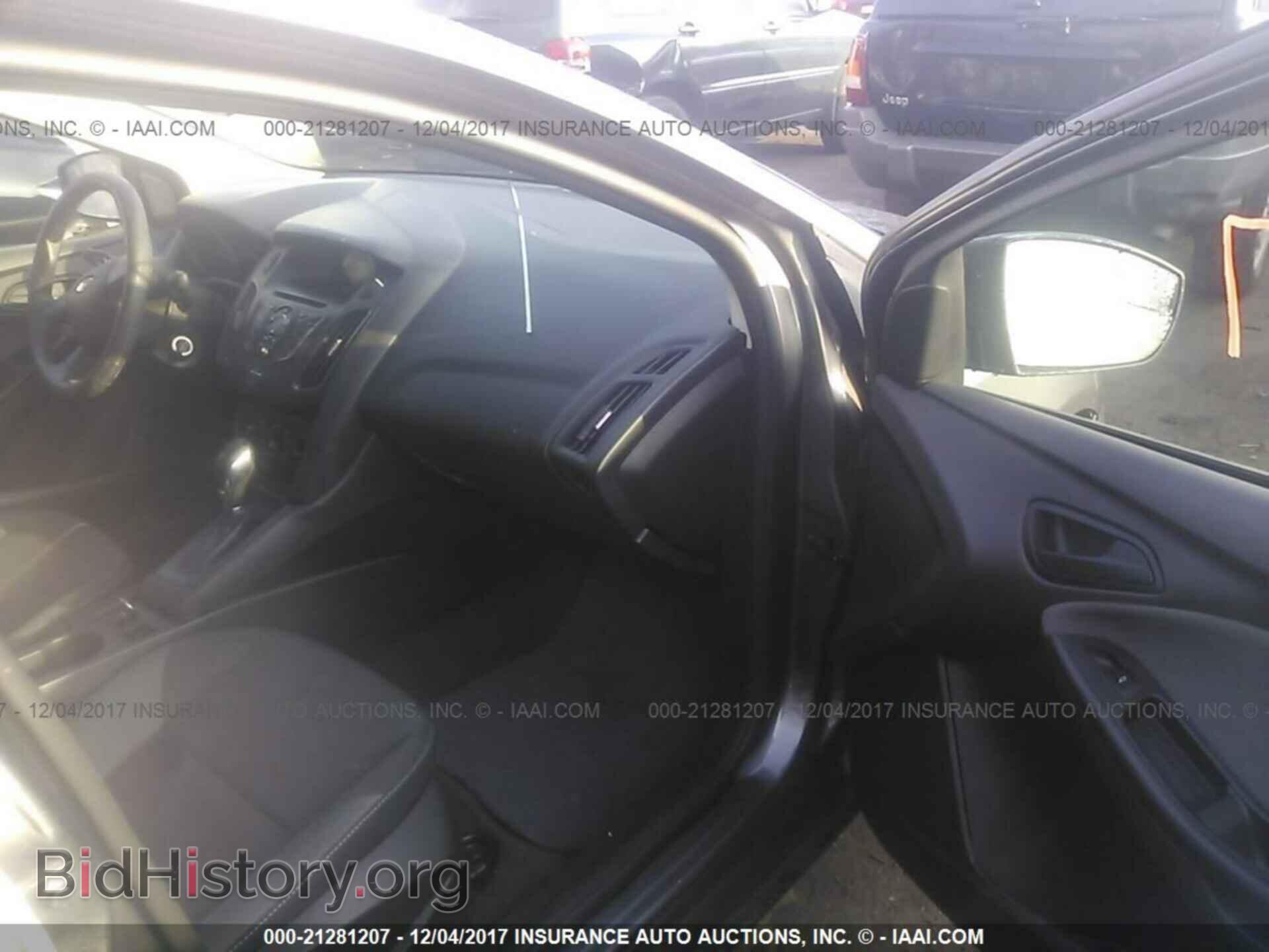 2013 Ford Focus - VIN: 1FADP3E25DL161026 - Photo 5