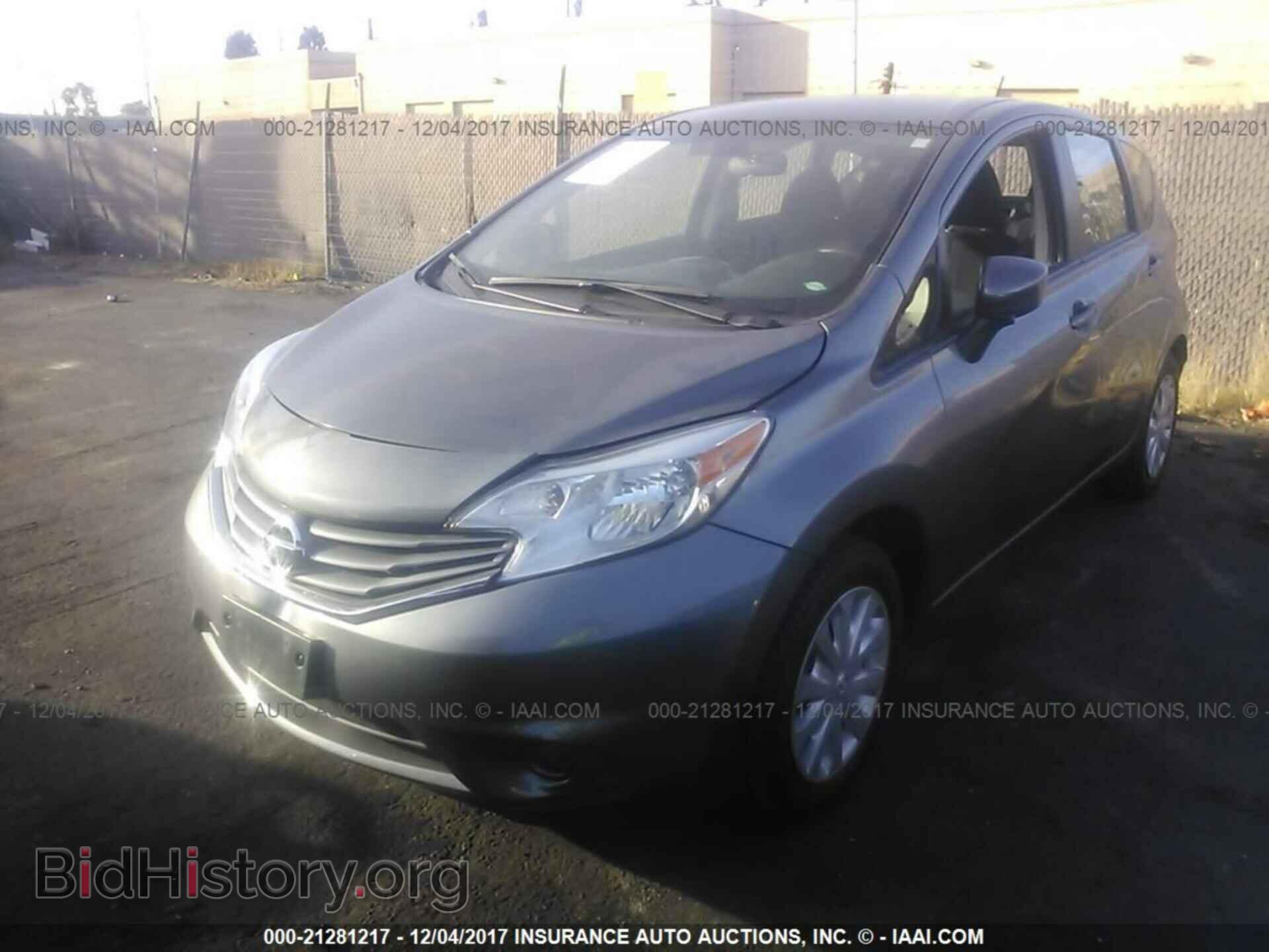 2016 Nissan Versa note - VIN: 3N1CE2CPXGL374828 - Фото 2