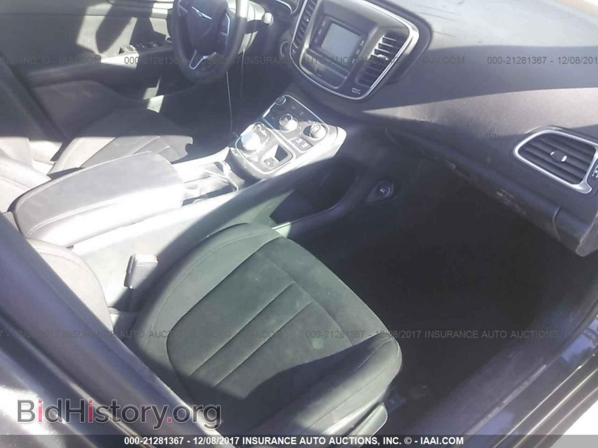 2015 Chrysler 200 - VIN: 1C3CCCAB7FN663006 - Photo 5