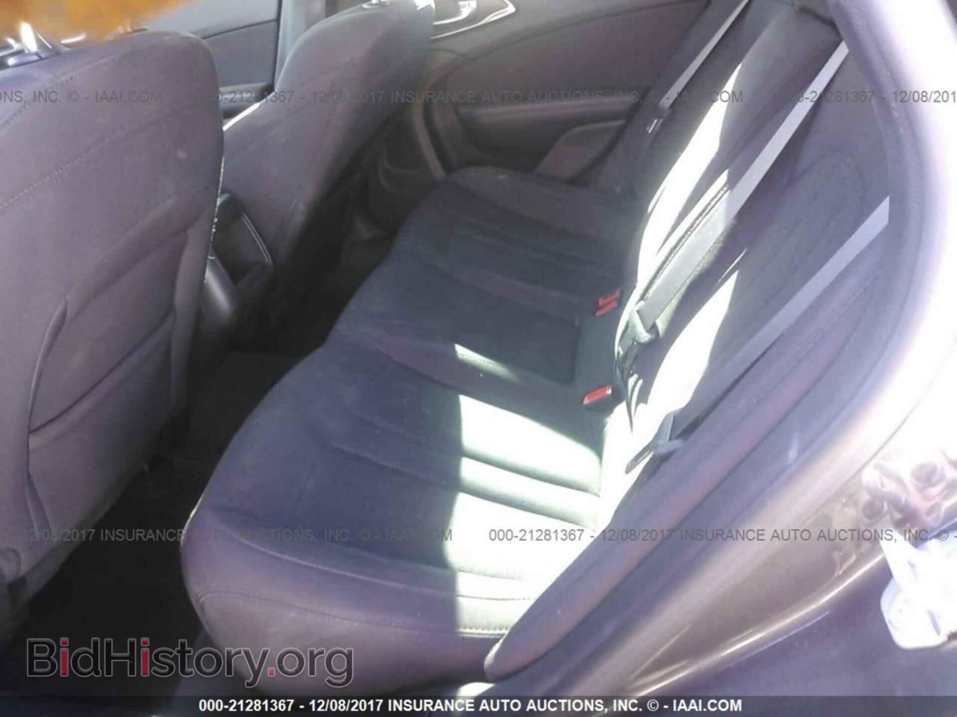 2015 Chrysler 200 - VIN: 1C3CCCAB7FN663006 - Photo 8