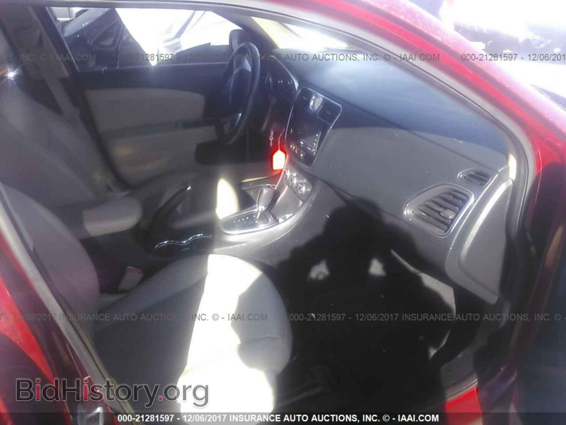 2013 Chrysler 200 - VIN: 1C3CCBCG9DN615409 - Фото 5