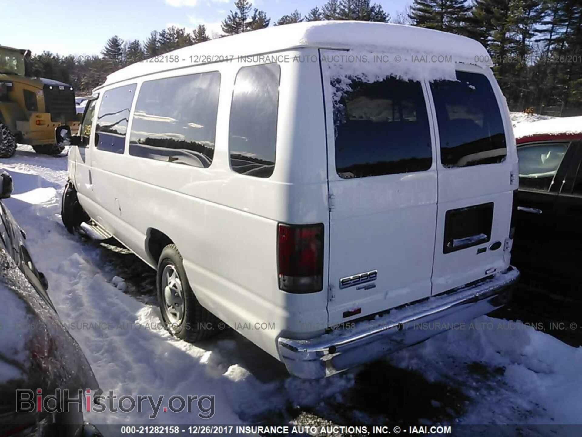 2012 Ford Econoline - VIN: 1FBSS3BL2CDA76719 - Фото 3
