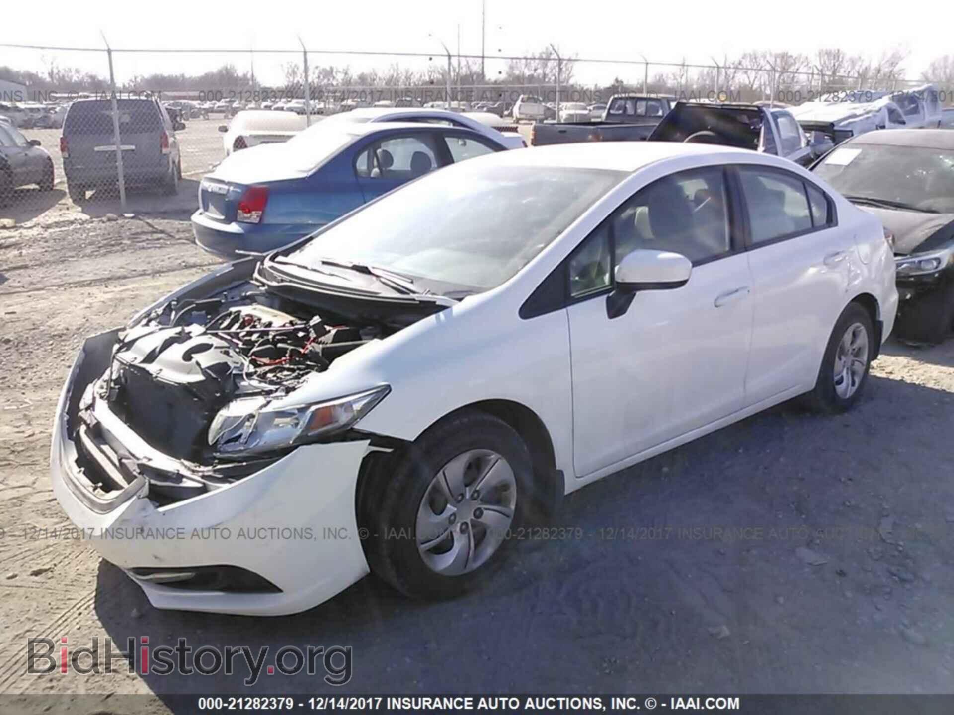 2014 Honda Civic - VIN: 19XFB2F5XEE020077 - Фото 2