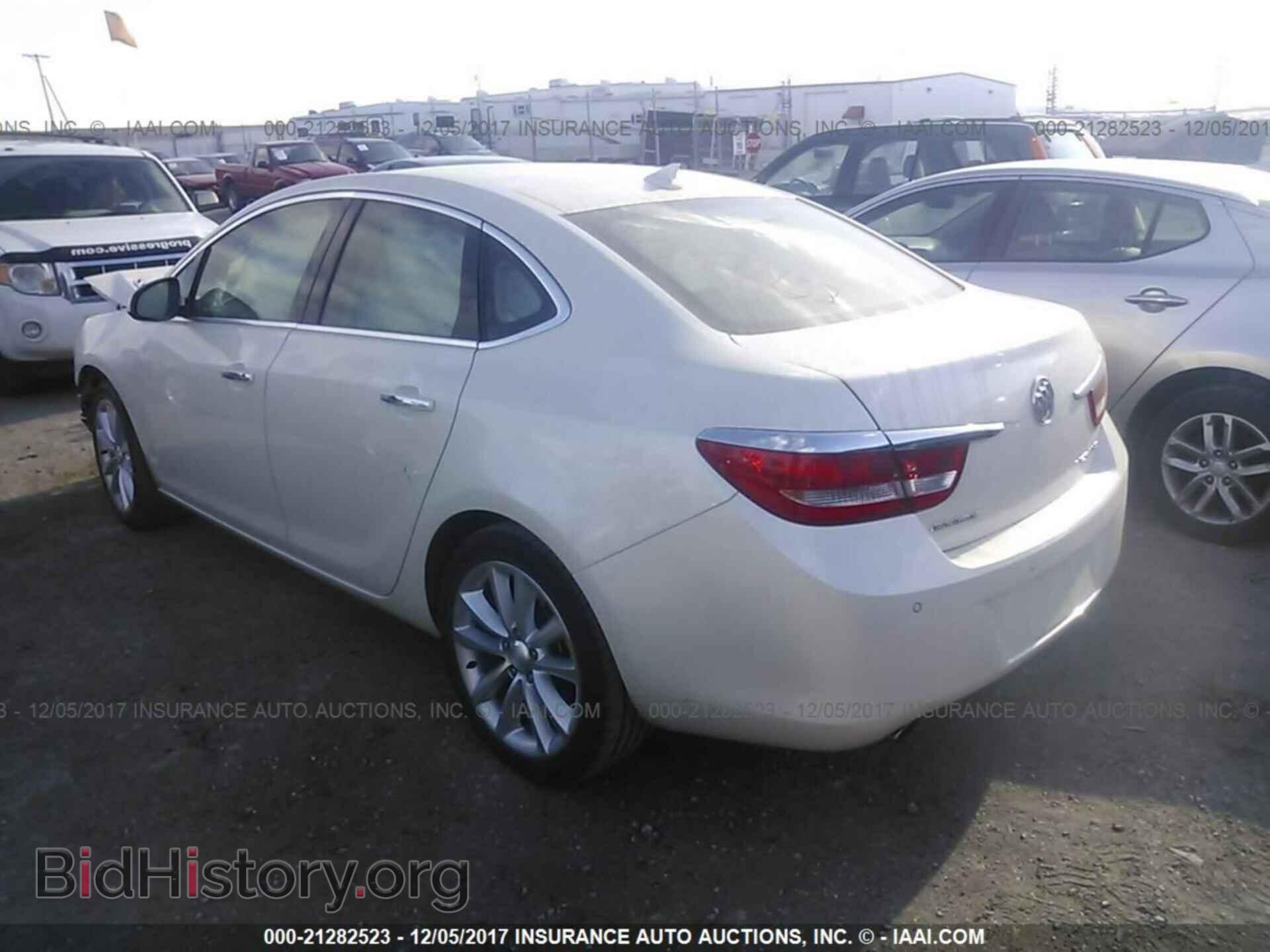2014 Buick Verano - VIN: 1G4PR5SK4E4235013 - Фото 3