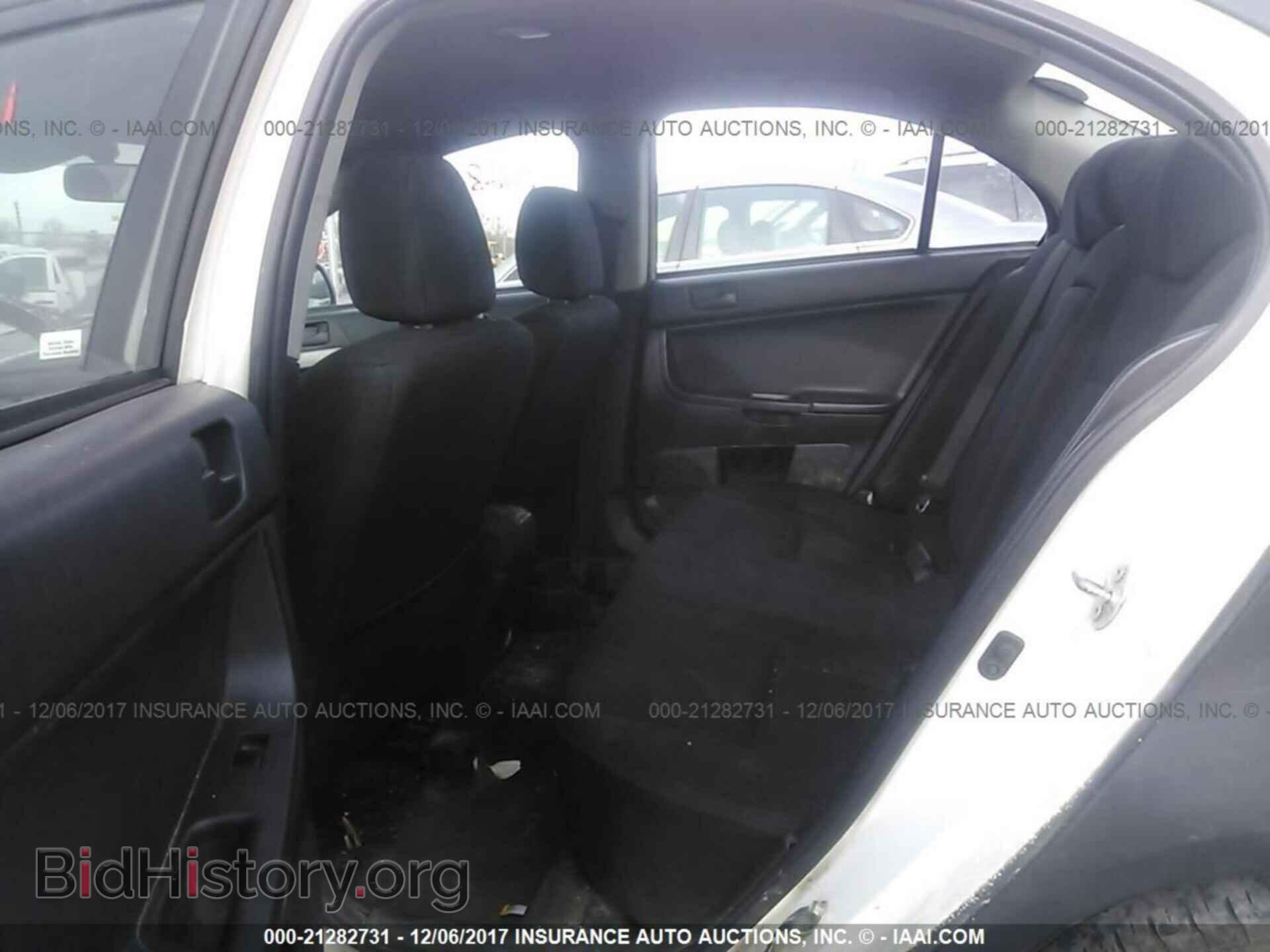 2014 Mitsubishi Lancer - VIN: JA32U2FU4EU009558 - Фото 8